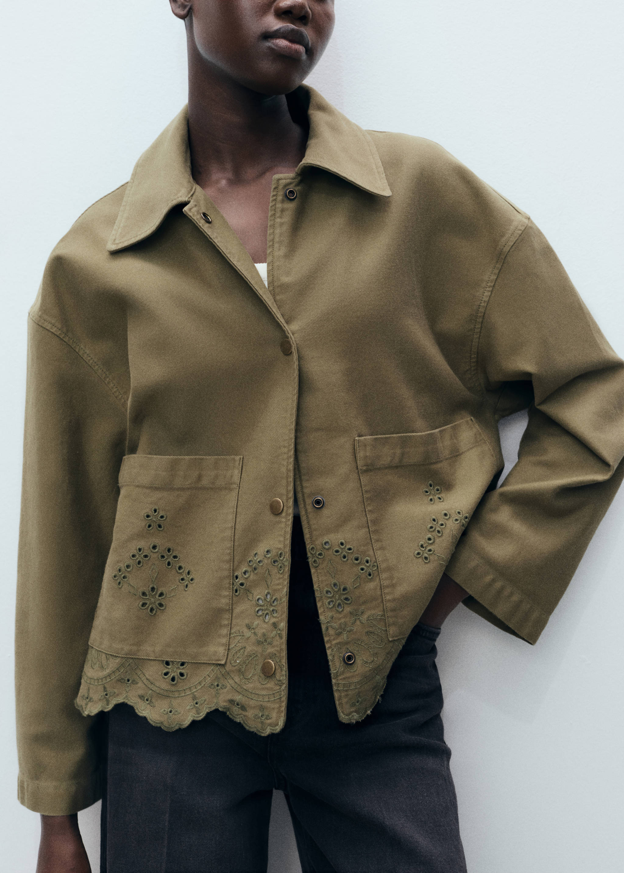 Cotton overshirt with lace detail - Details of the article 6
