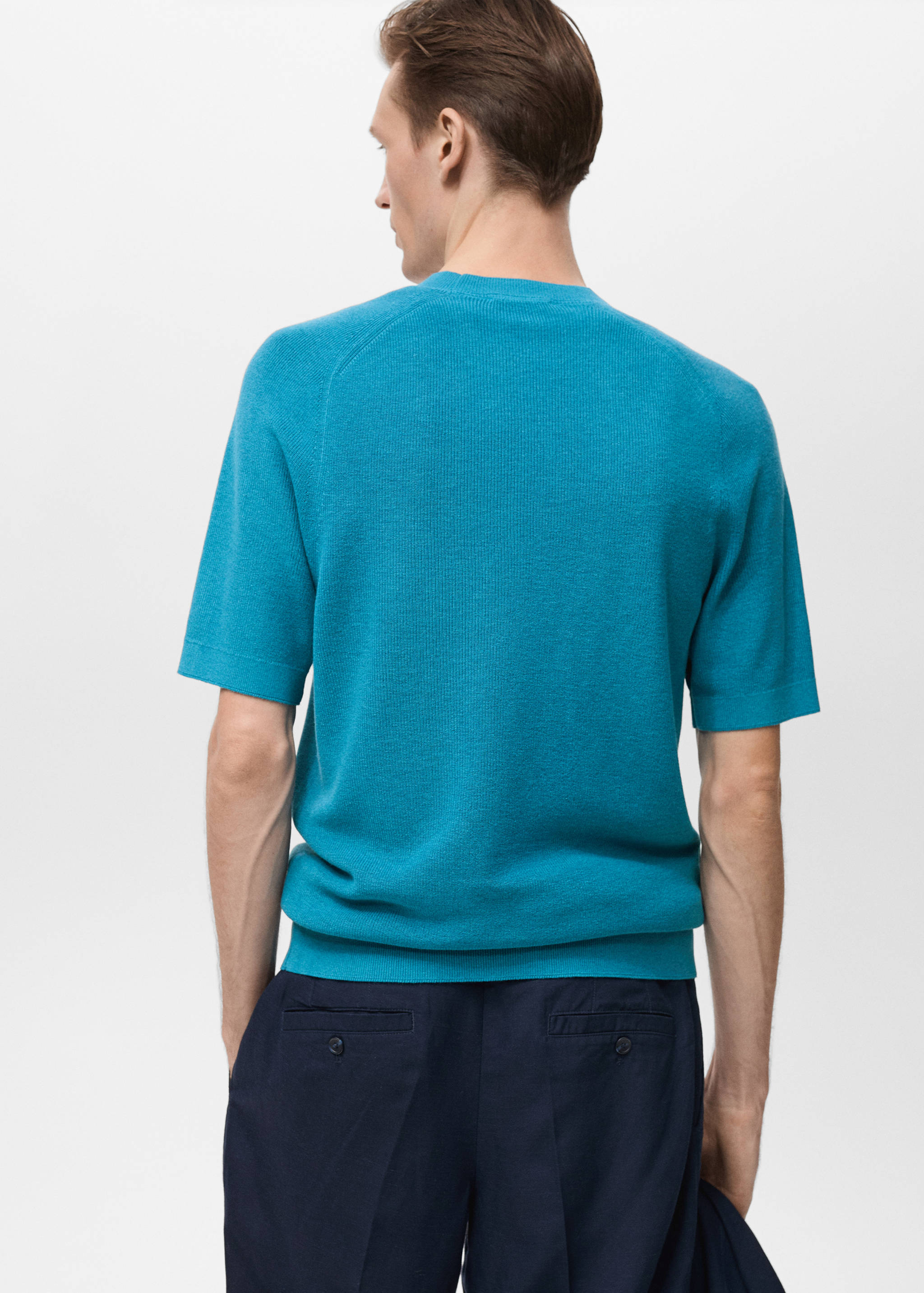 Fine-knit T-shirt - Reverse of the article