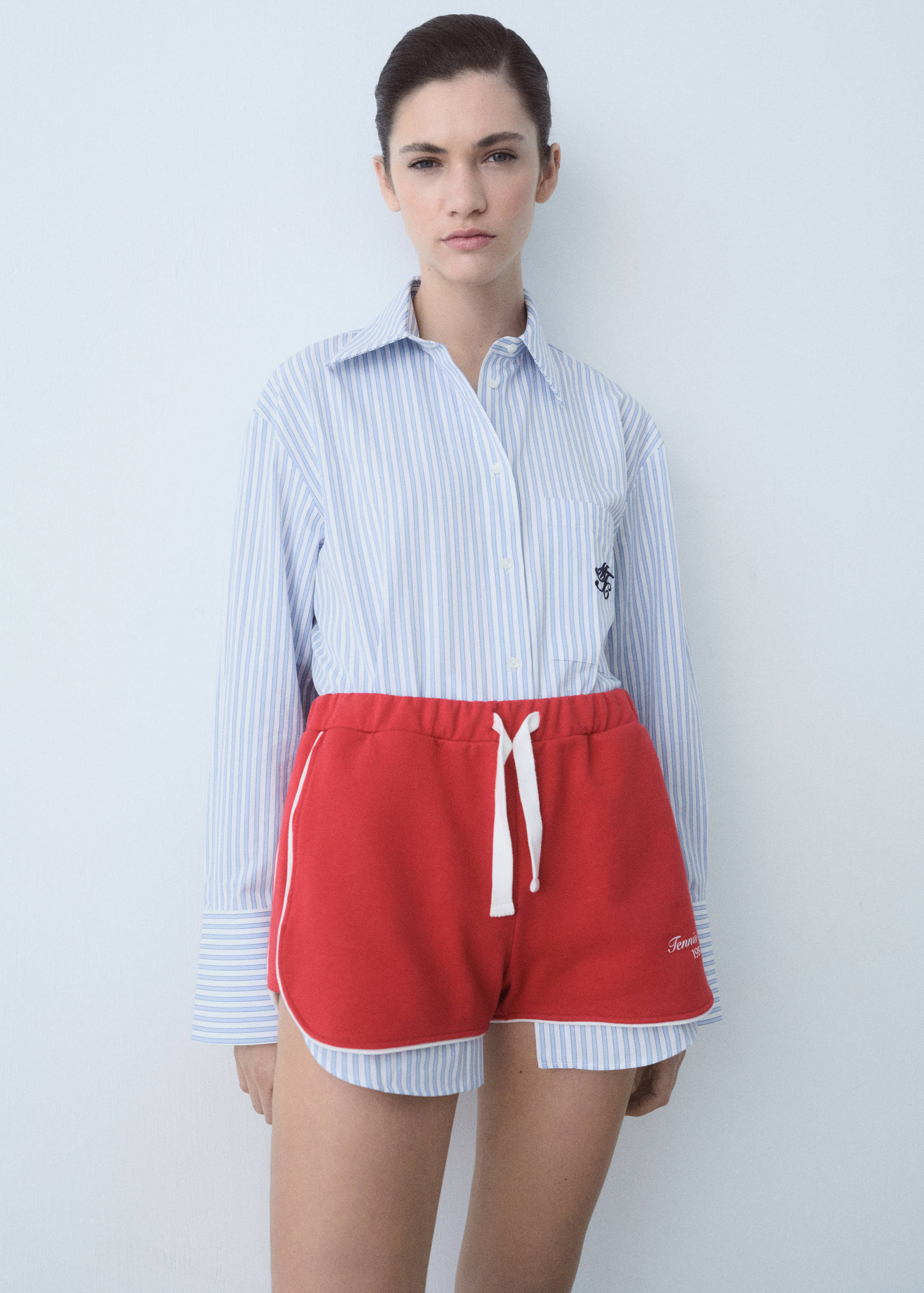 Chemise popeline rayures avec message brodé - Plan moyen