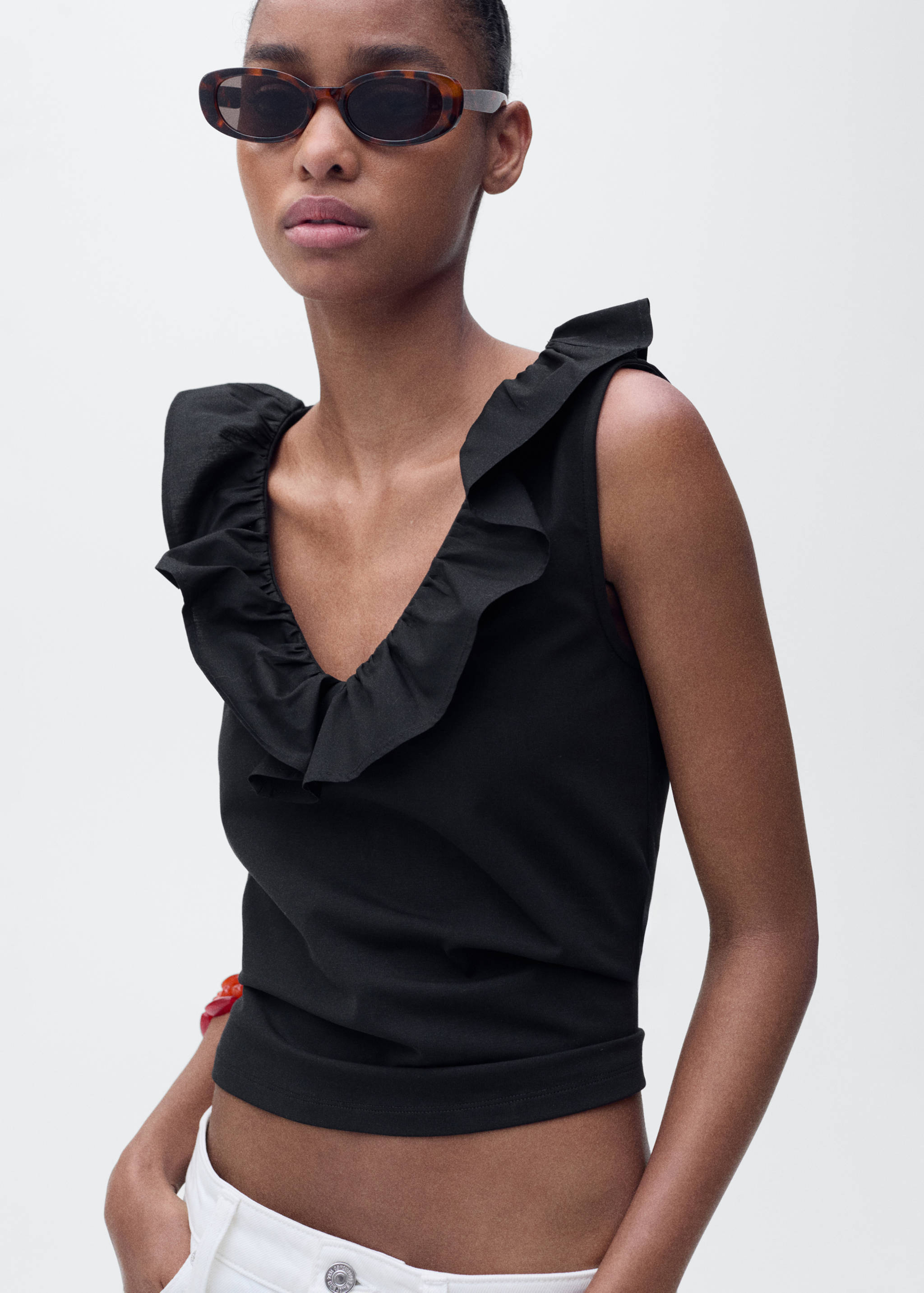 Cotton top with ruffles - Details of the article 6