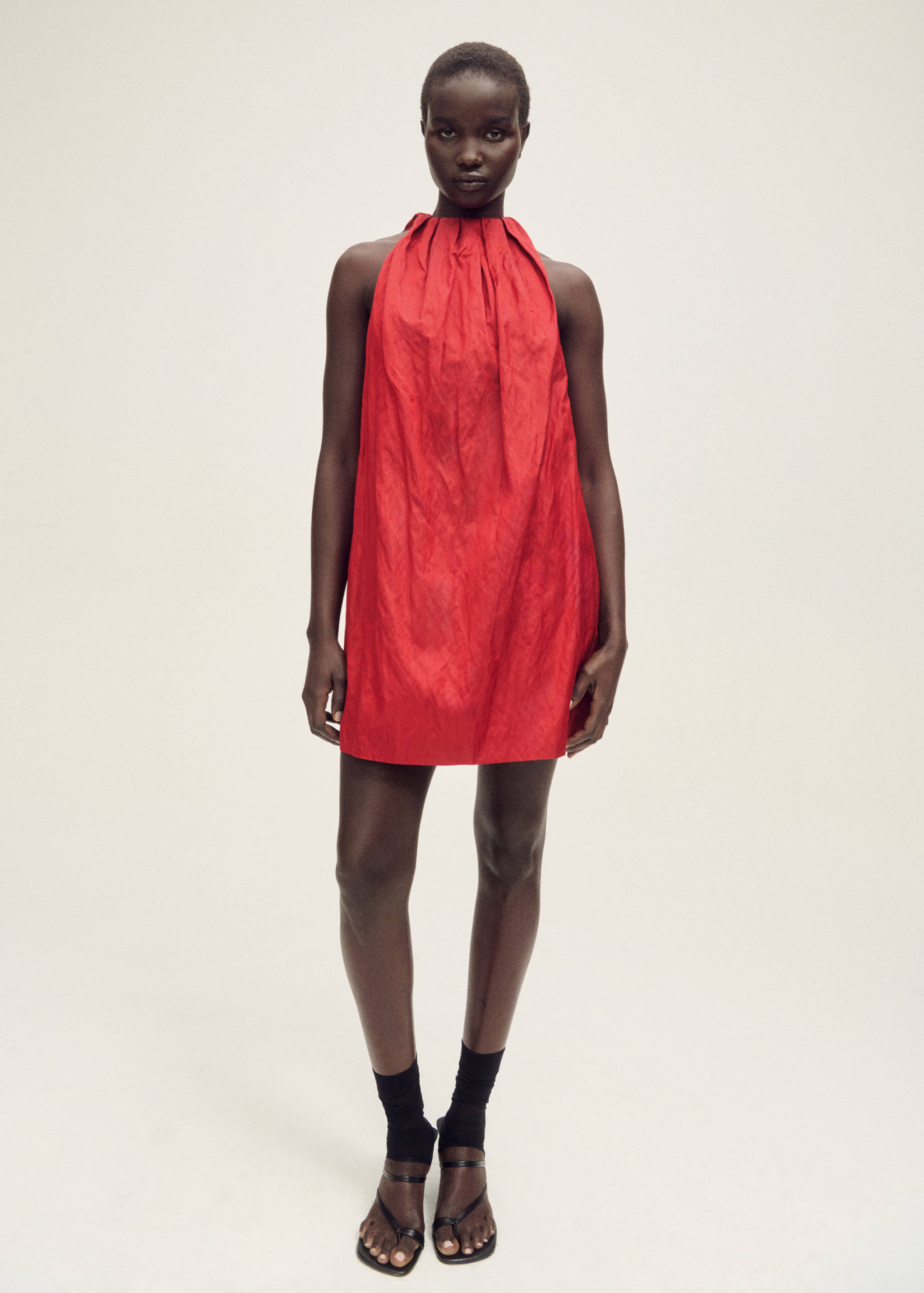 Halter dress with bow detail - General plane