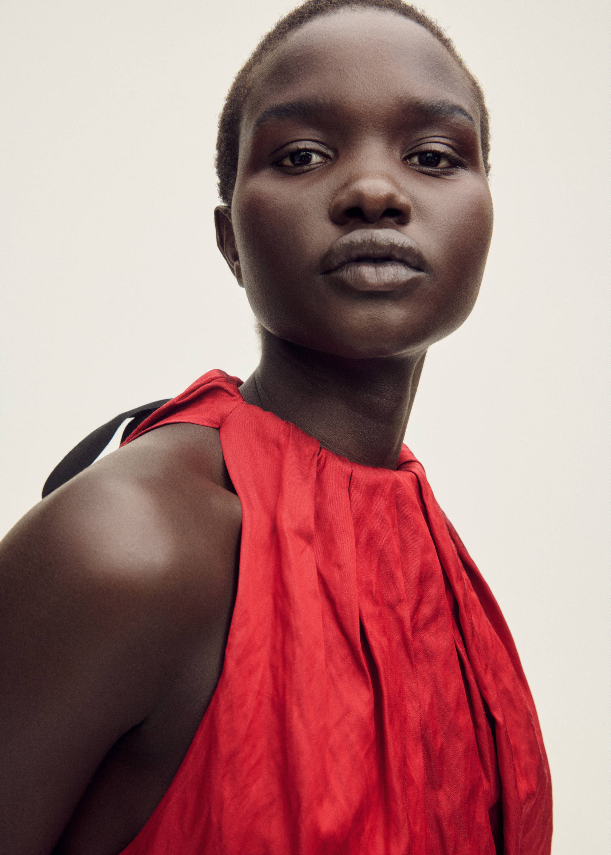 Halter dress with bow detail - Details of the article 1