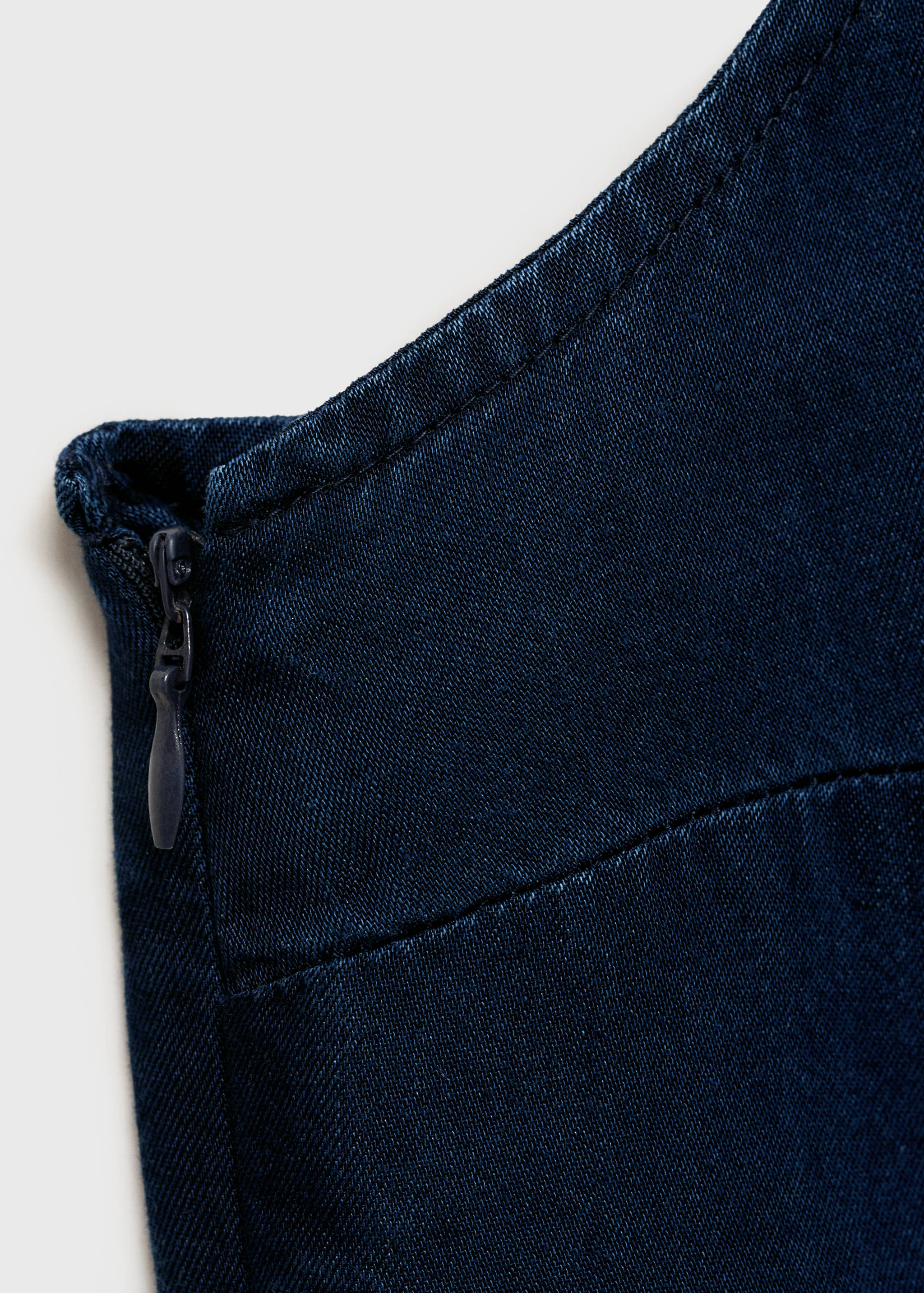 Denim-effect top with gathered side - Details of the article 8