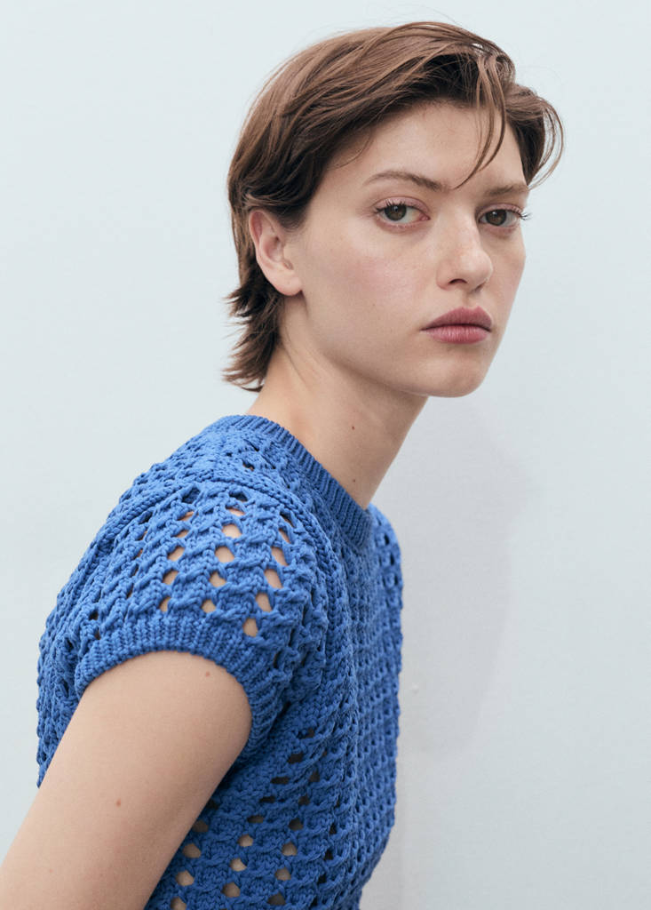 Short-sleeved crochet sweater — Blue