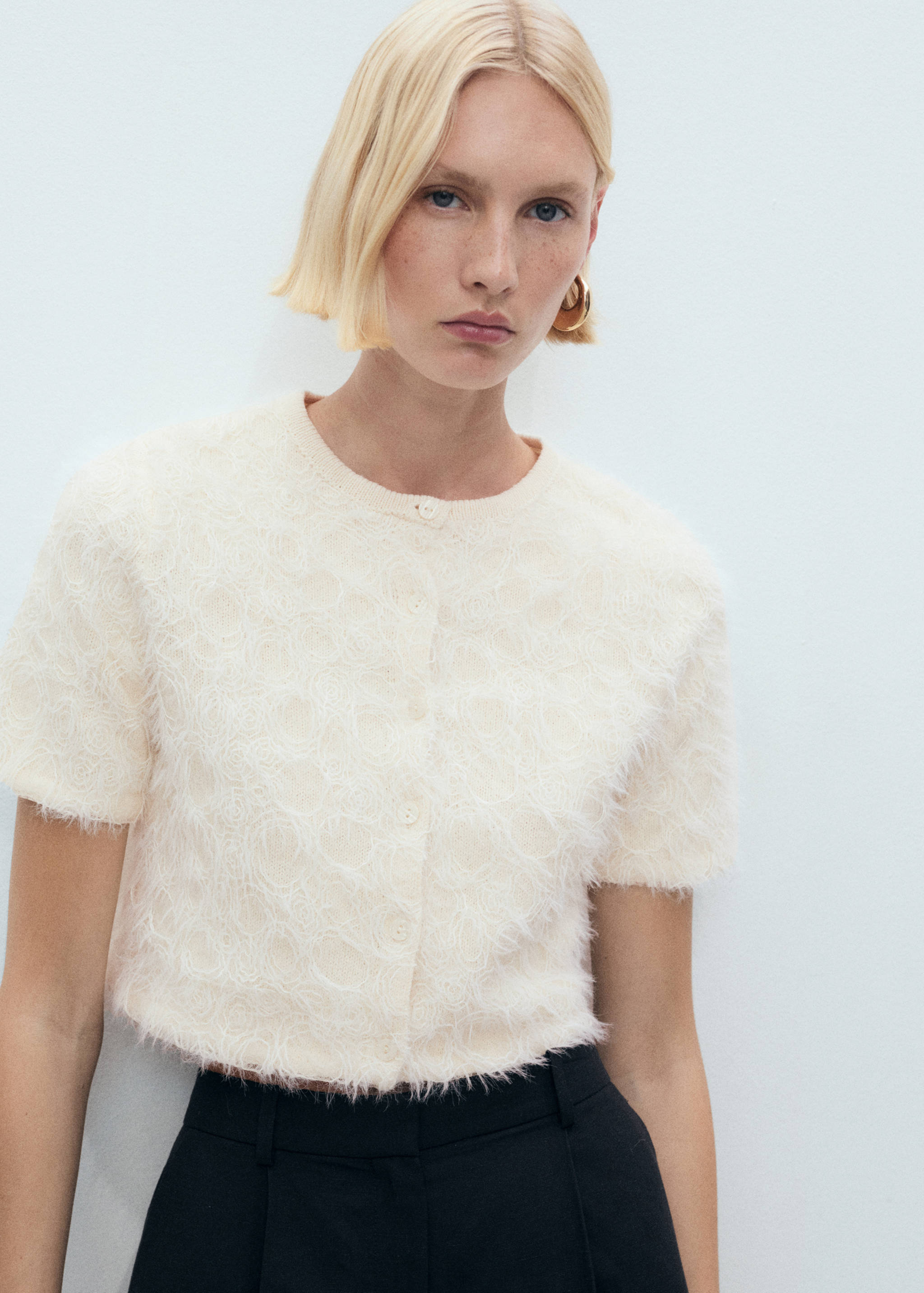 针织短款开襟毛衣 - null