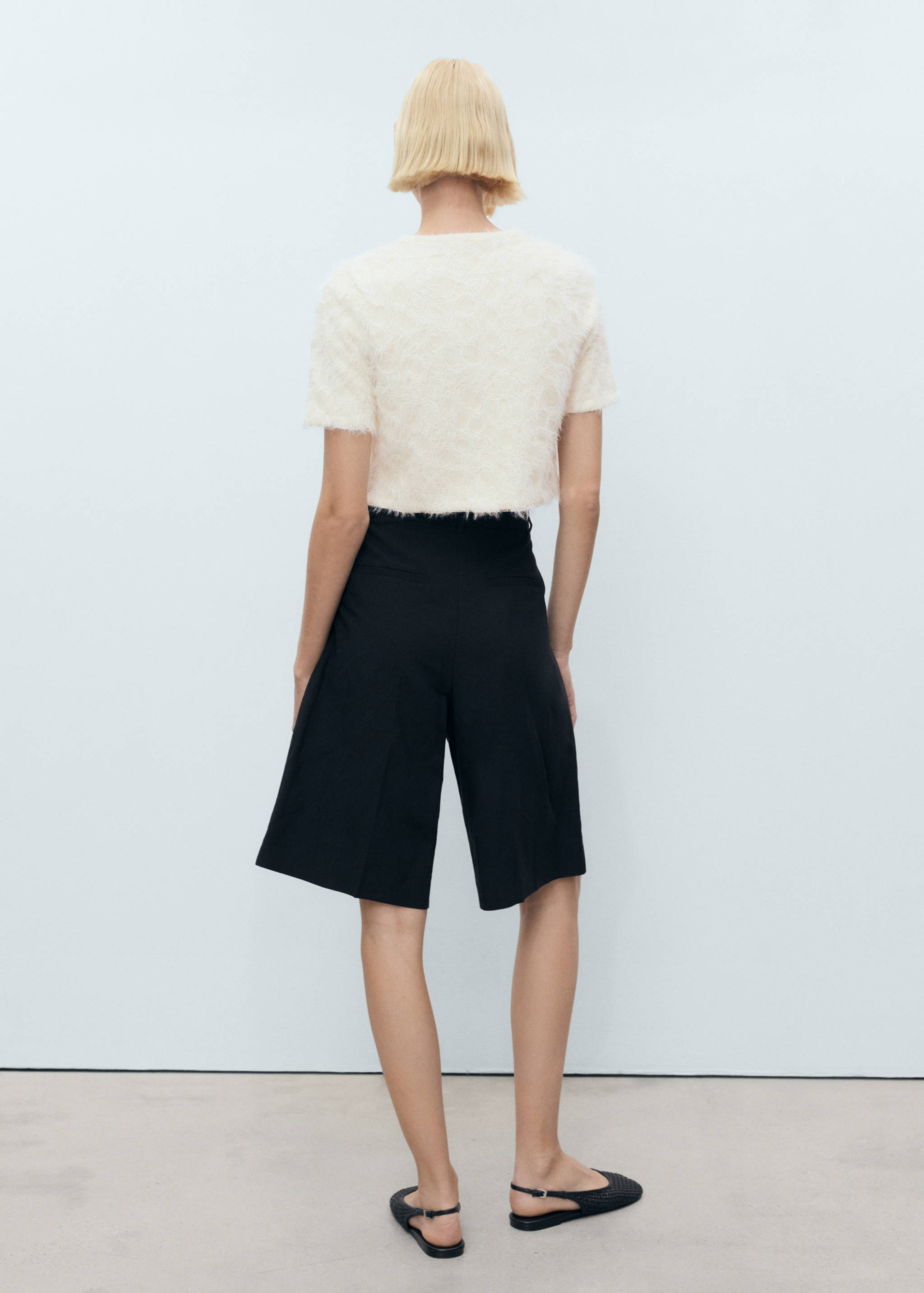 针织短款开襟毛衣 - null