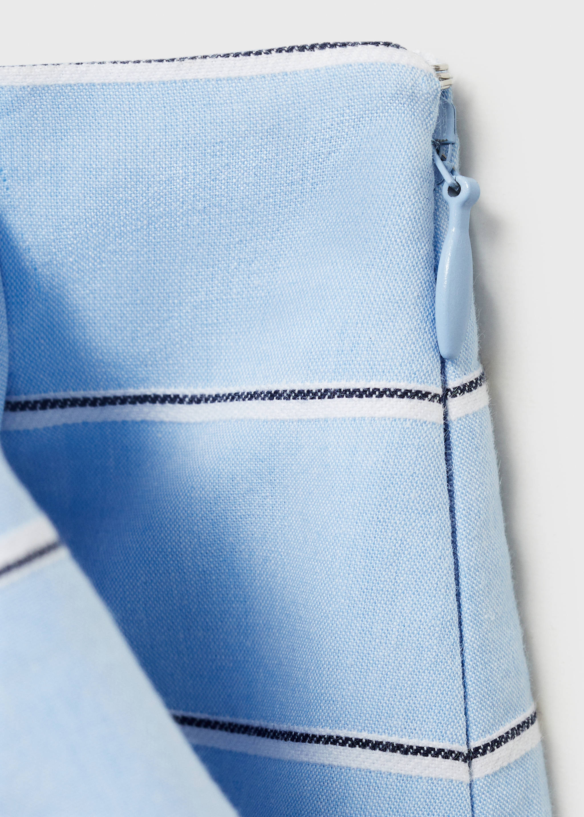 Jupe en coton rayée avec détail nœud - Détail de l'article 0