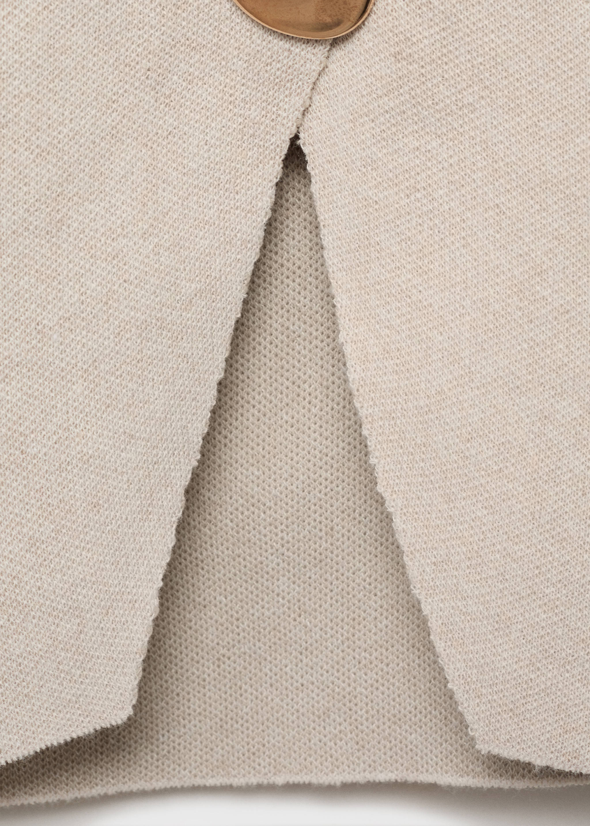 Feinstrickjacke mit Schmuckknöpfen - Detail des Artikels 8