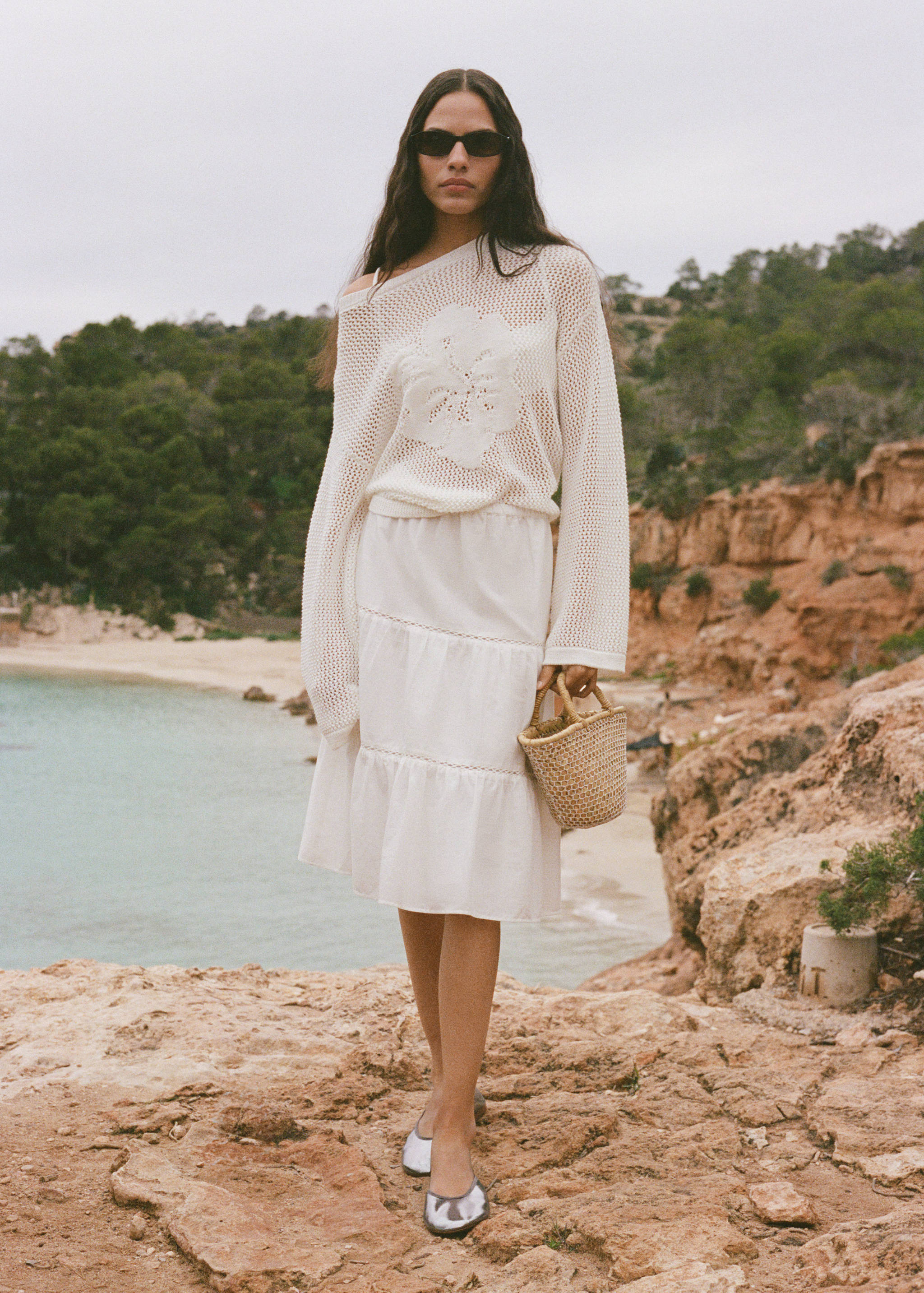 Falda midi vuelo - Plano general