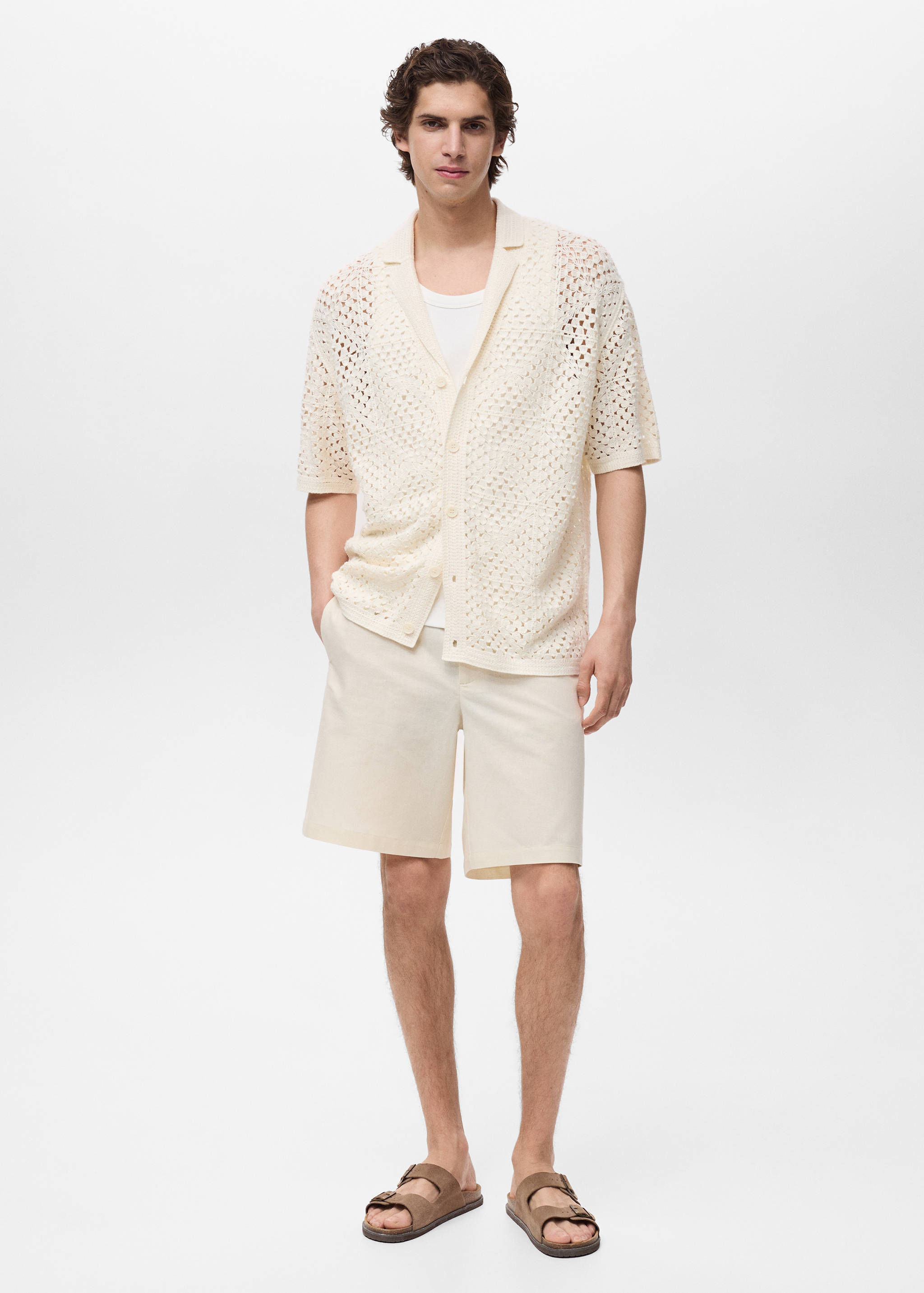 Bowling shirt with crochet structure - General plane