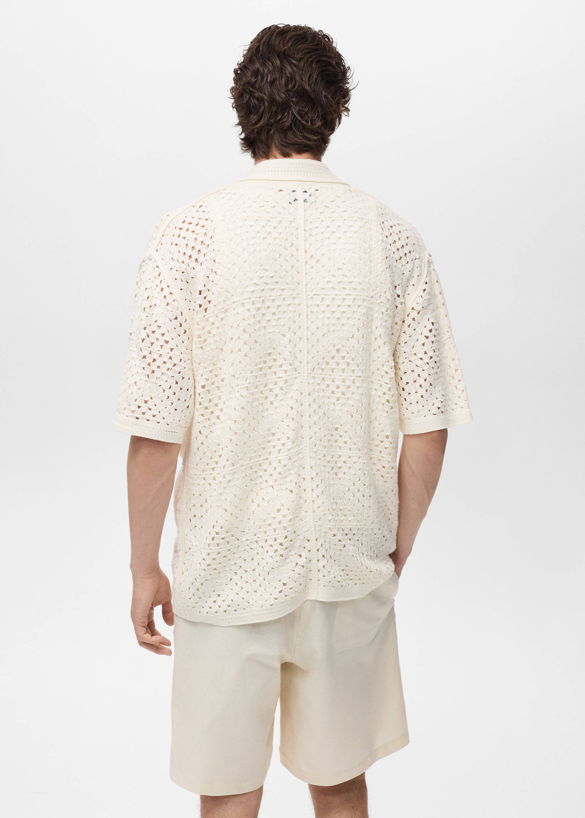 Bowling shirt with crochet structure - Reverse of the article