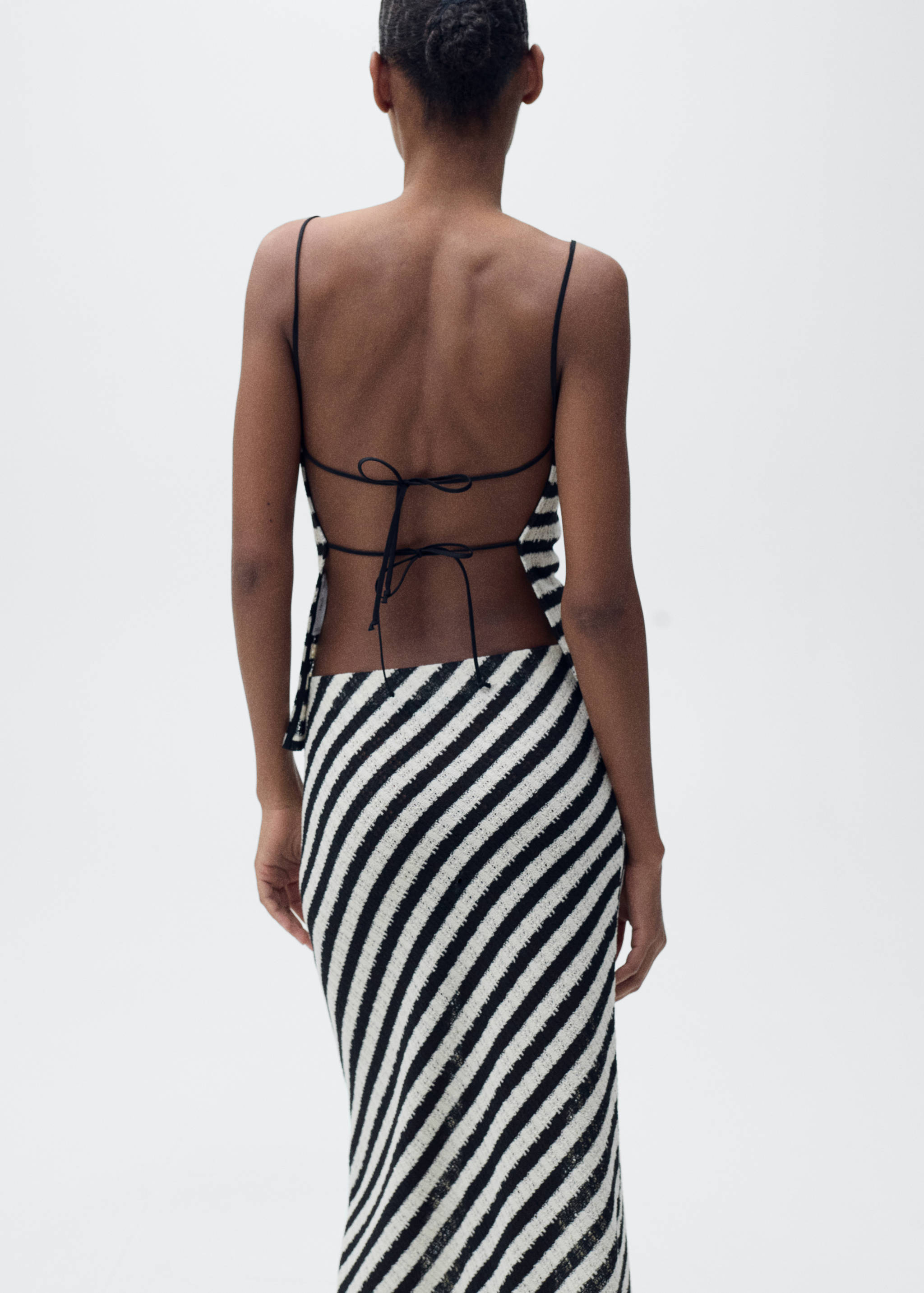 Striped knitted fitted top - Details of the article 1