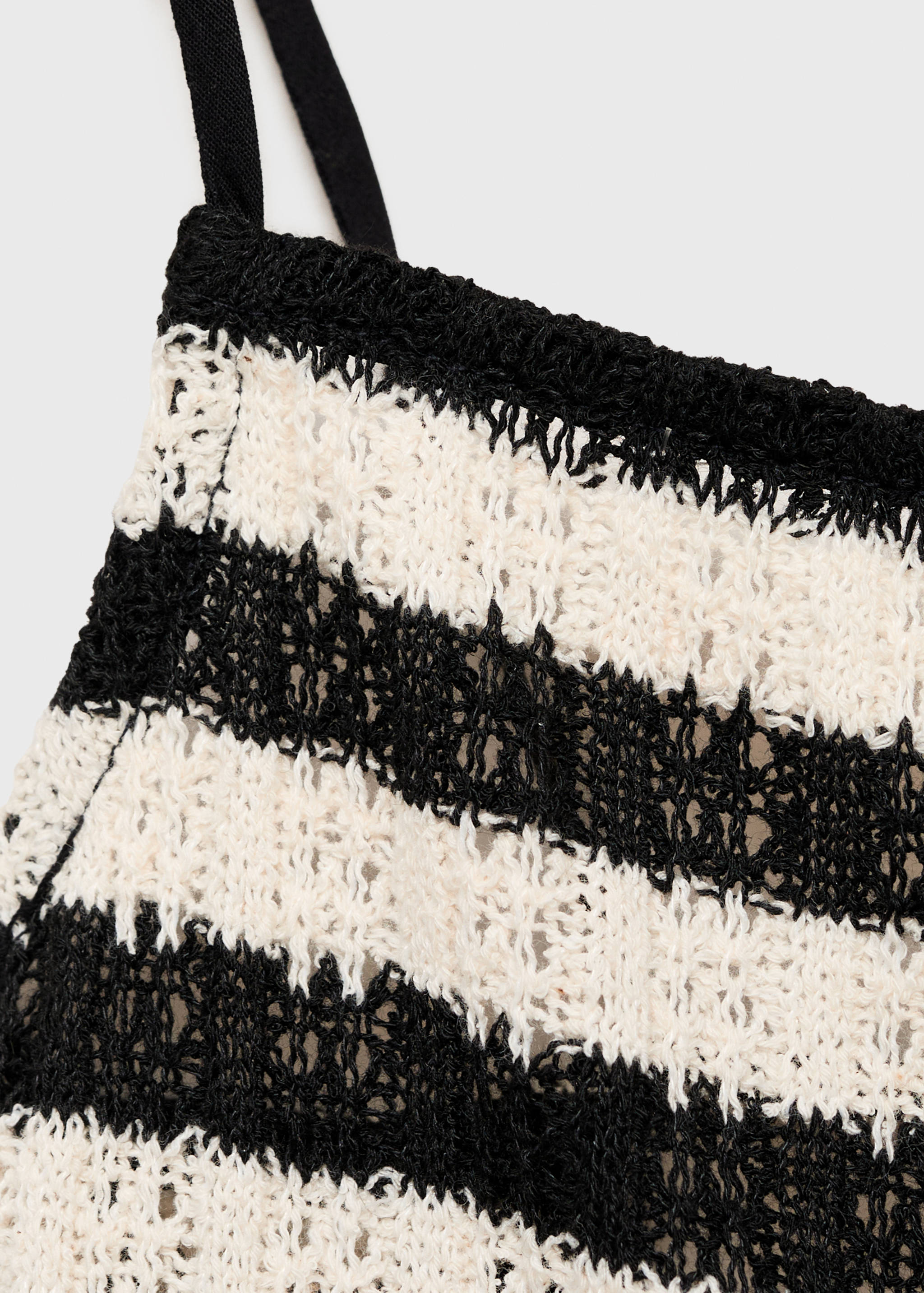 Striped knitted fitted top - Details of the article 8