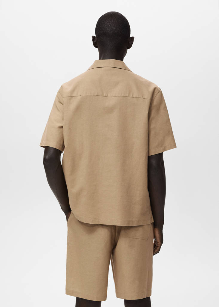 Linen shirt with bowling collar and pocket — Beige