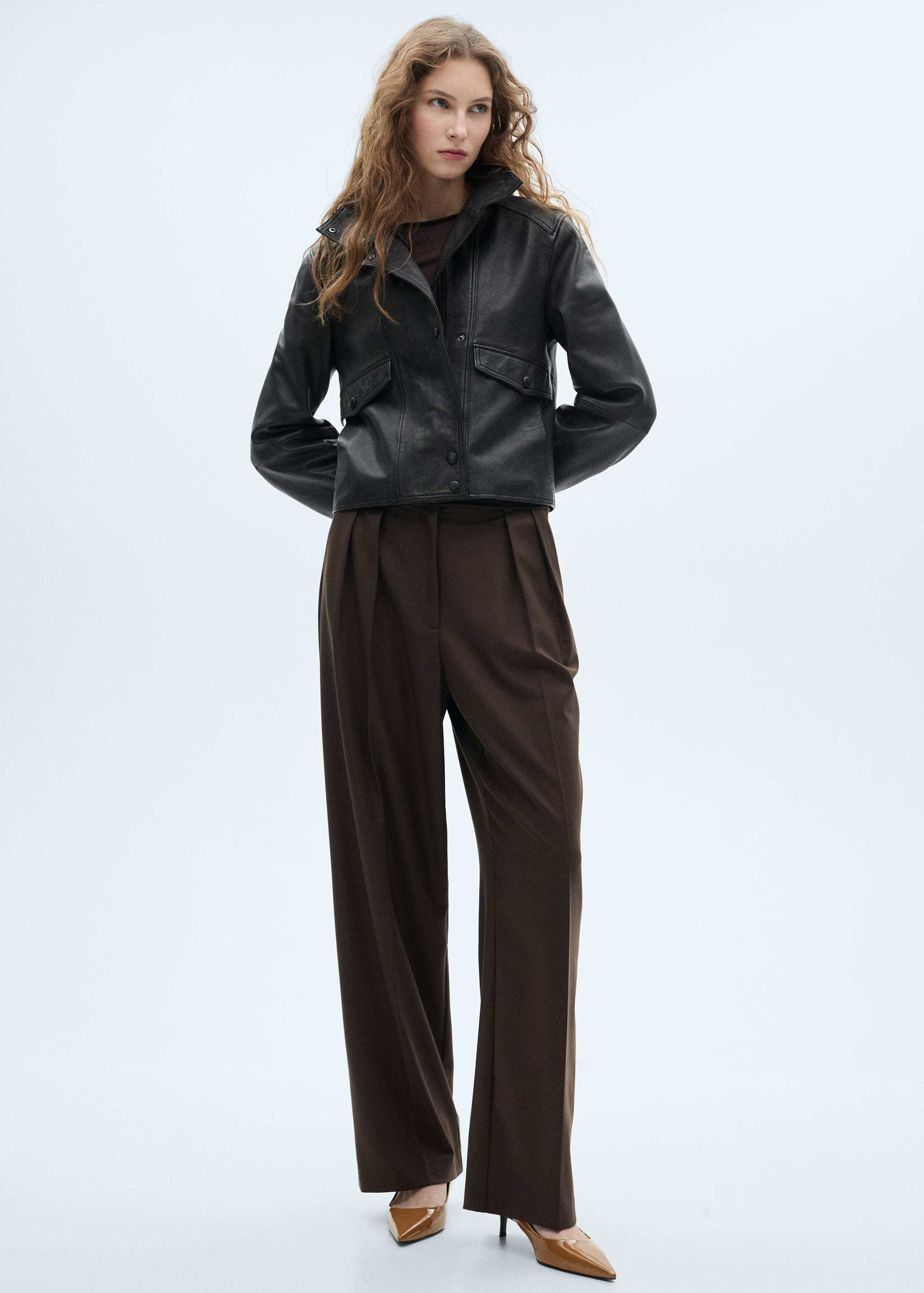 Kitten-heel patent leather shoes - Details of the article 9