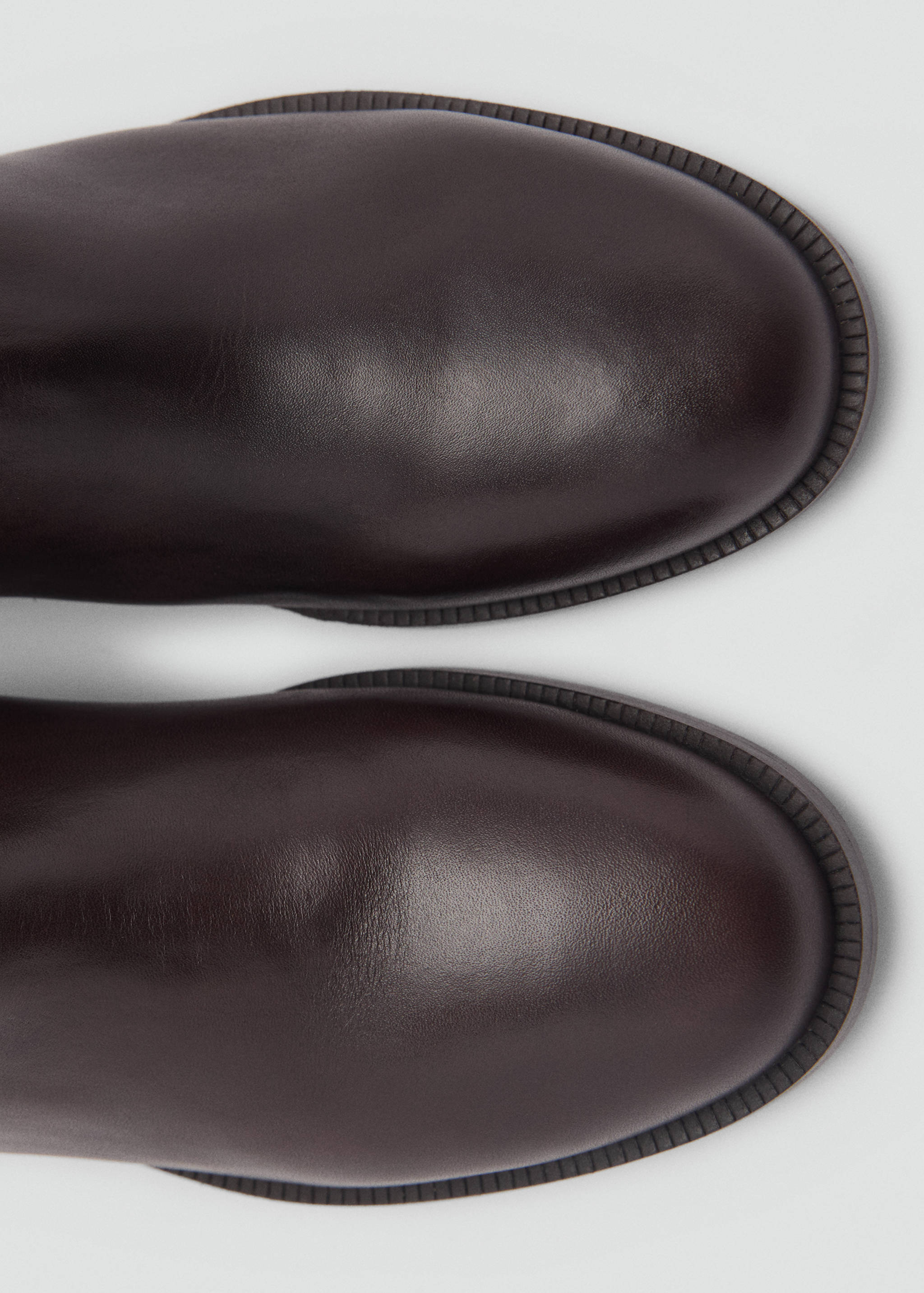 Bota alta de pele - Pormenor do artigo 2