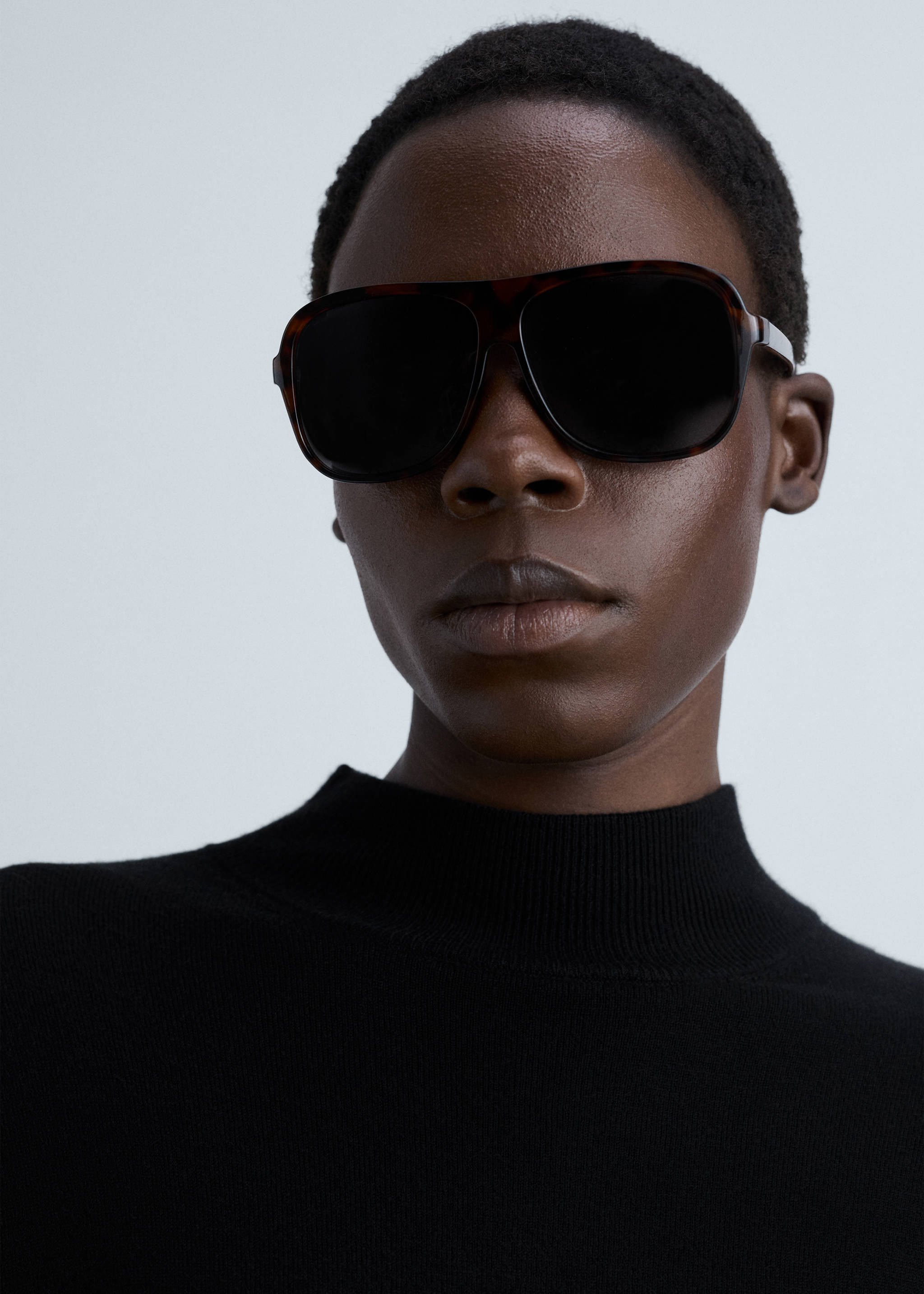 Strickkleid mit halbhohem Kragen - Detail des Artikels 1