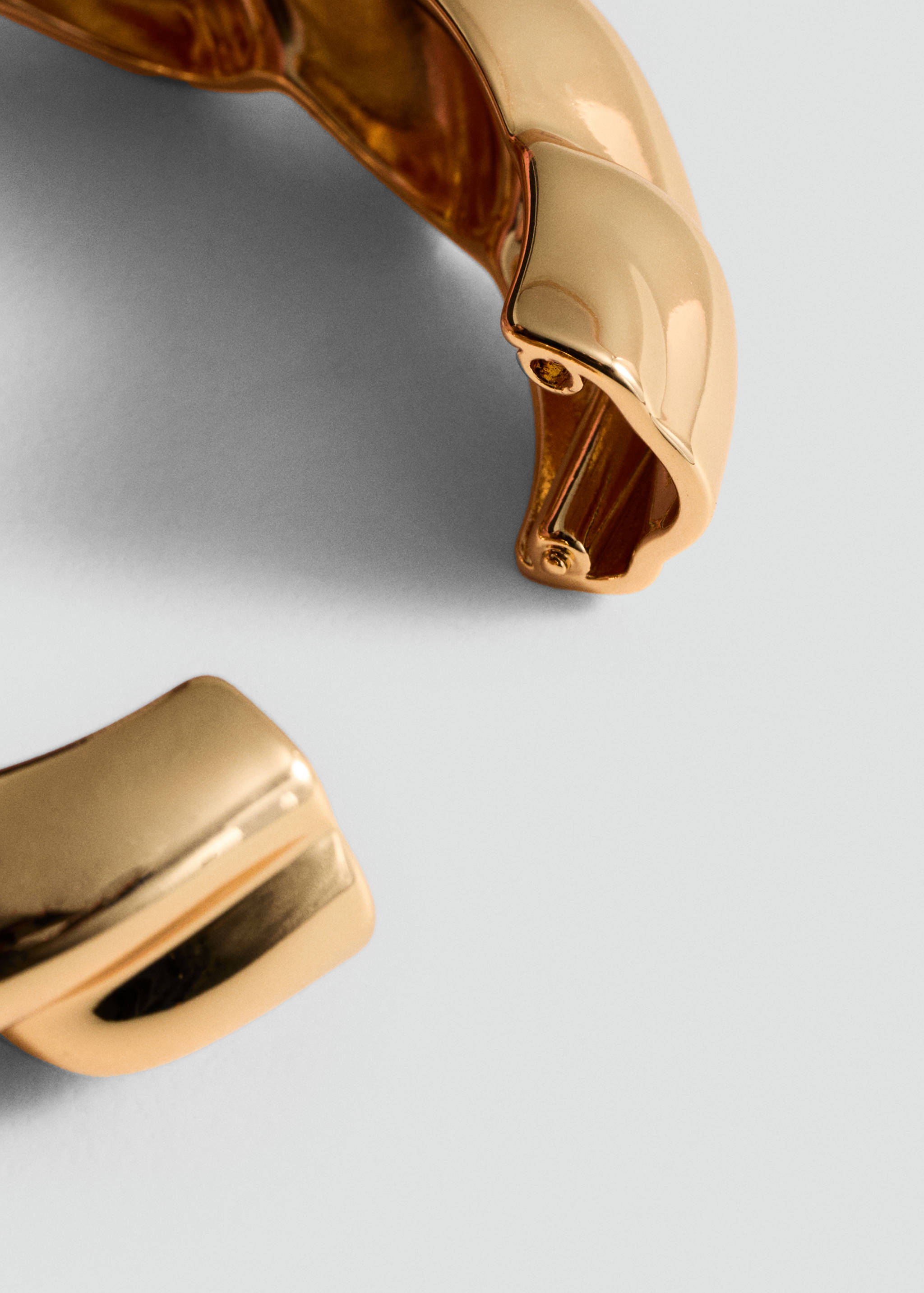 Embossed bracelet - Details of the article 1