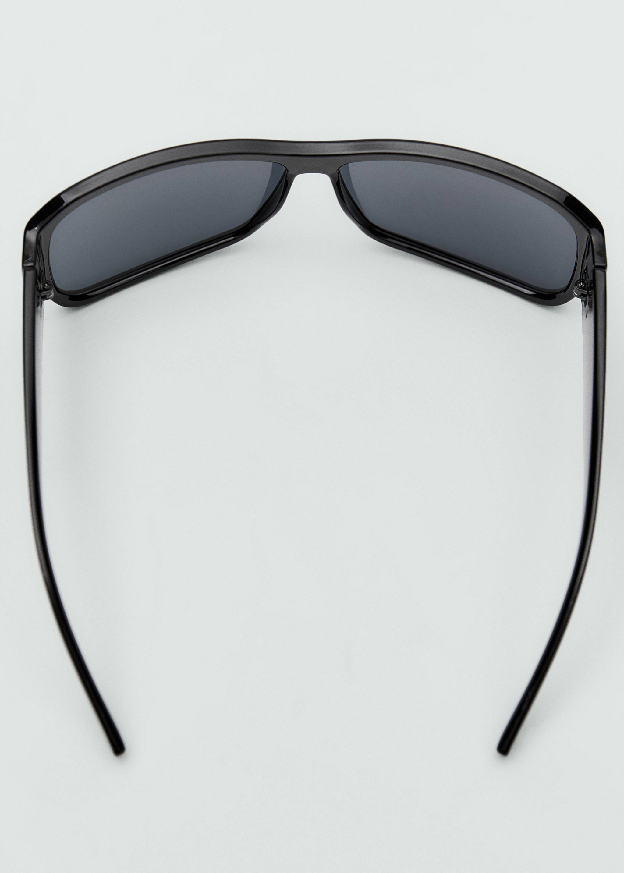 Maxi-frame sunglasses - Details of the article 1