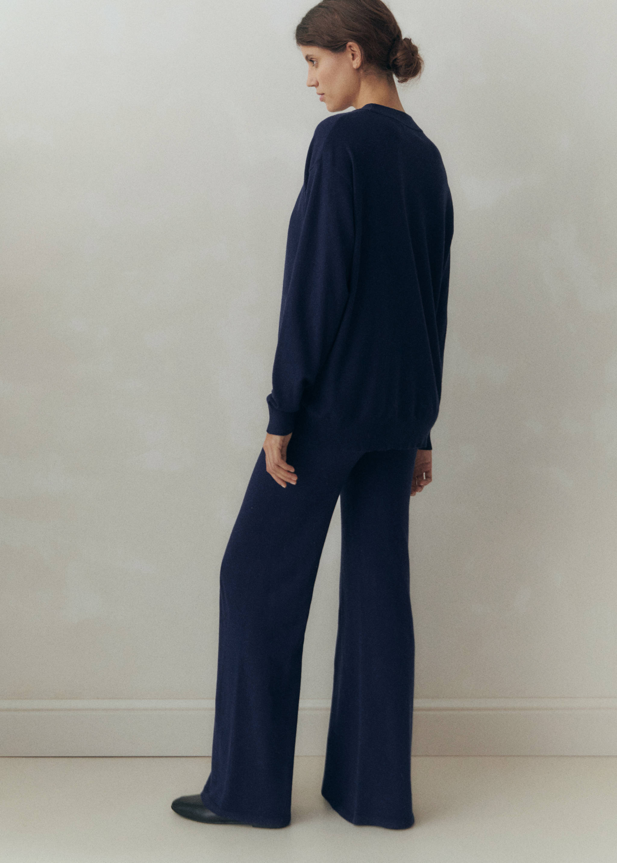 Wide leg knitted maternity trousers - Reverse of the article
