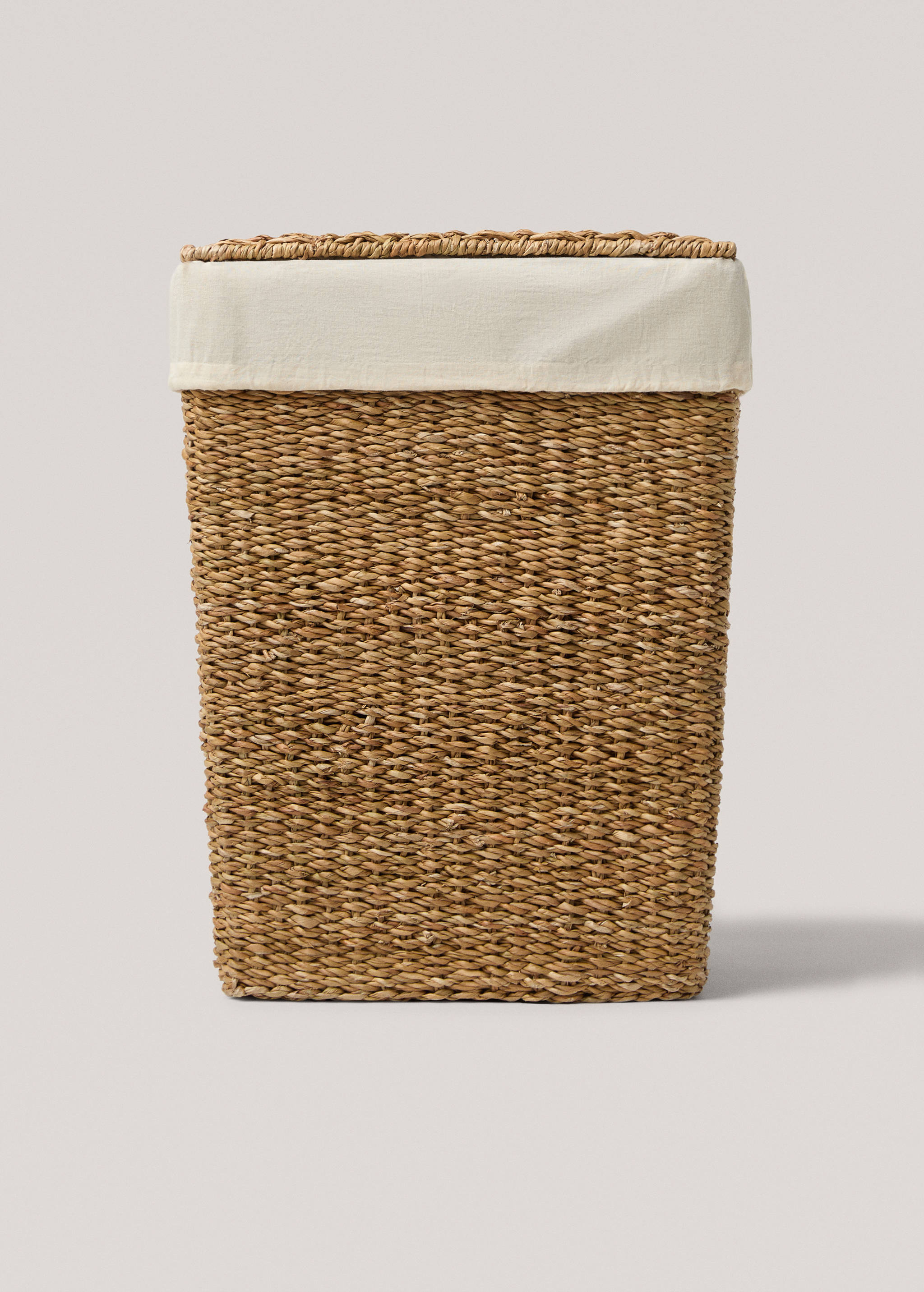 Medium seagrass clothes basket - Article without model