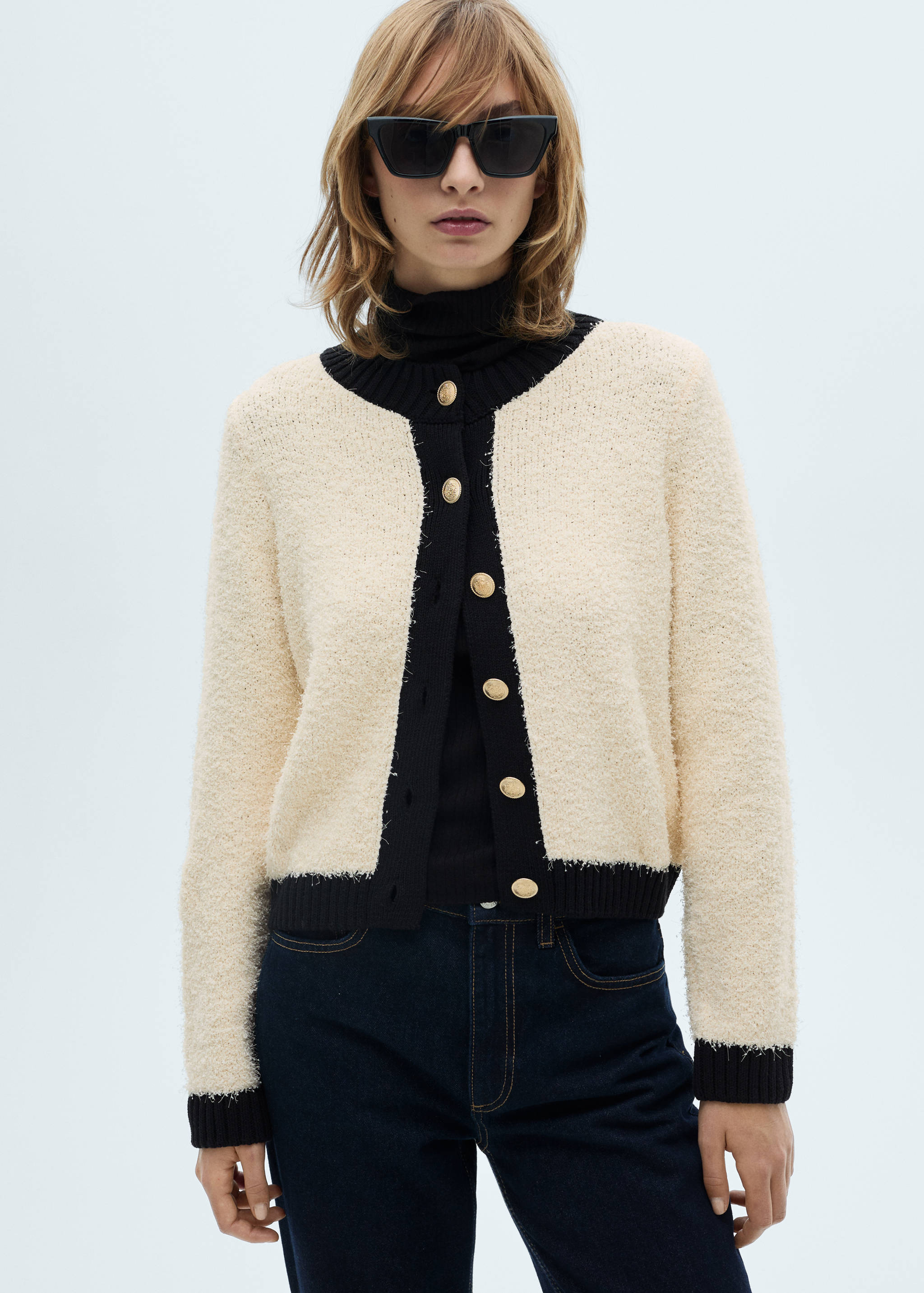 Chaqueta botones contraste - Plano medio