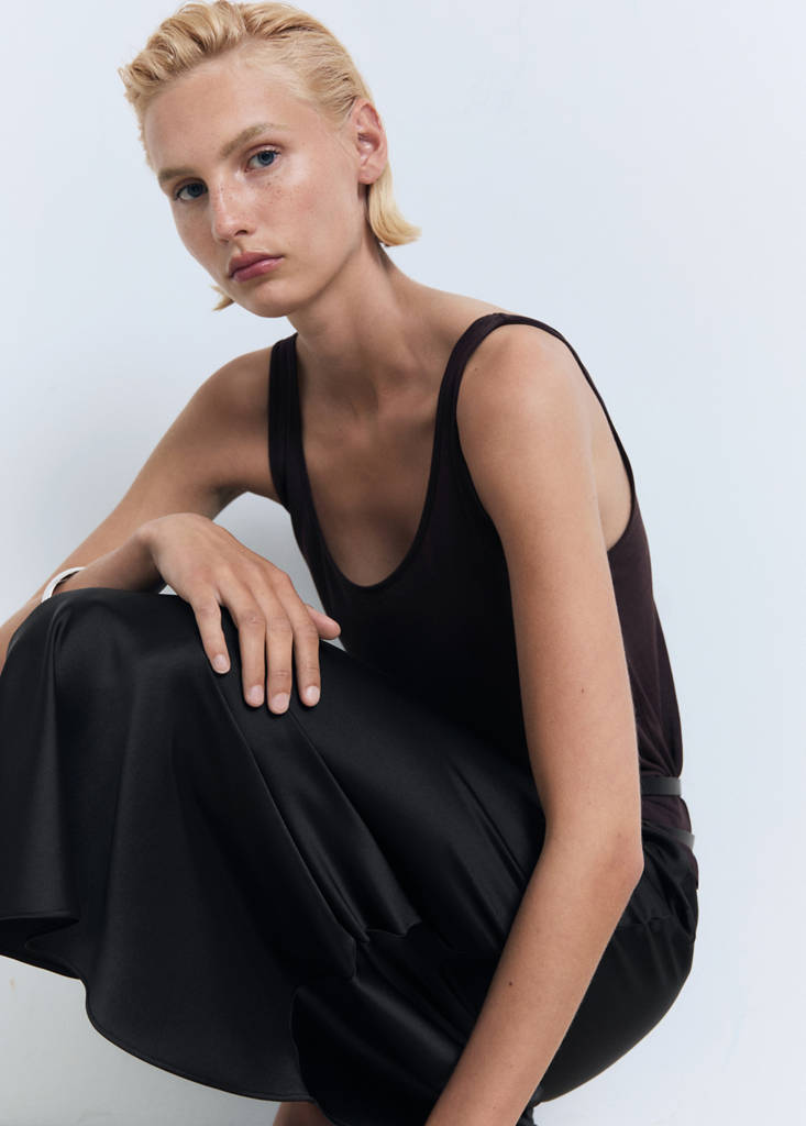 Midi satin skirt — Black