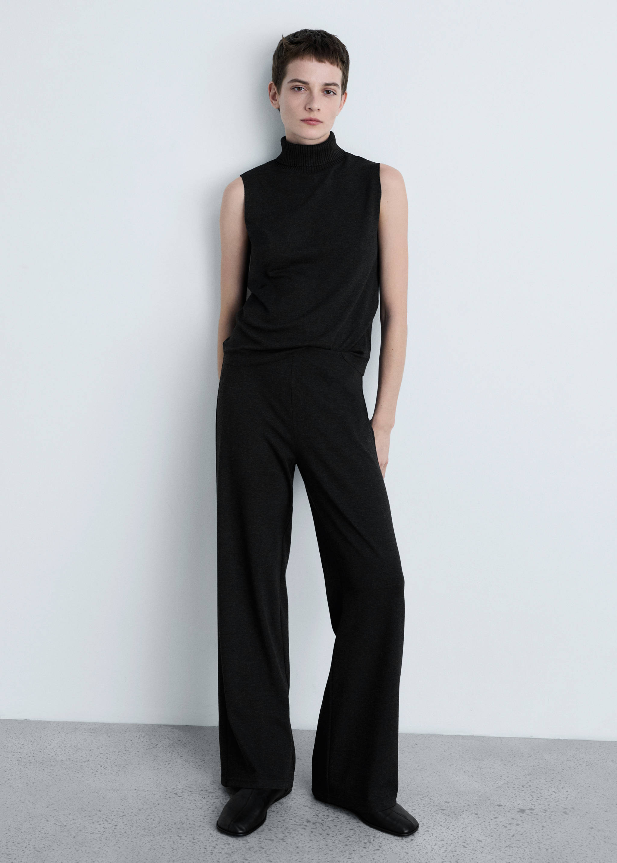 Turtleneck knitted top - General plane