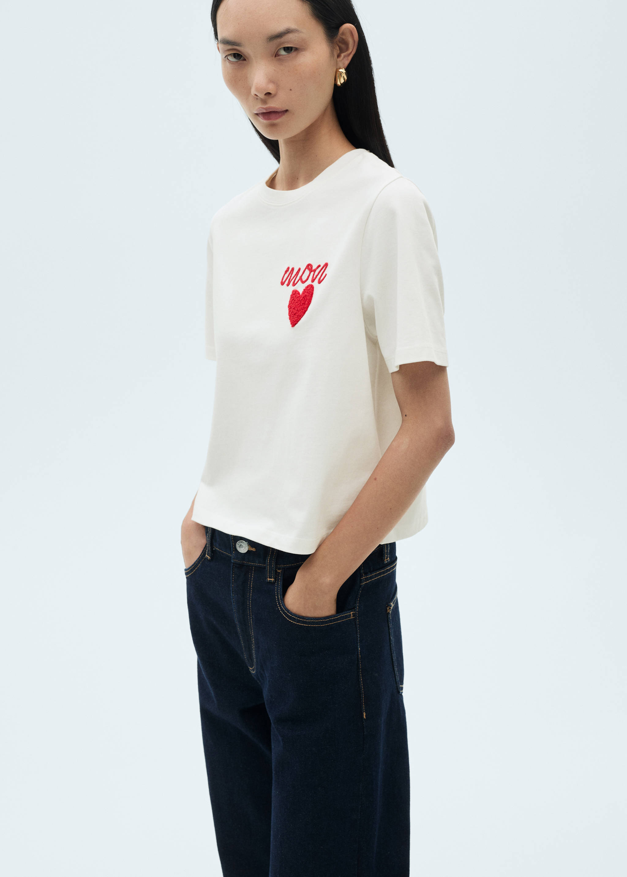 Camiseta algodón detalle bordado - Plano medio