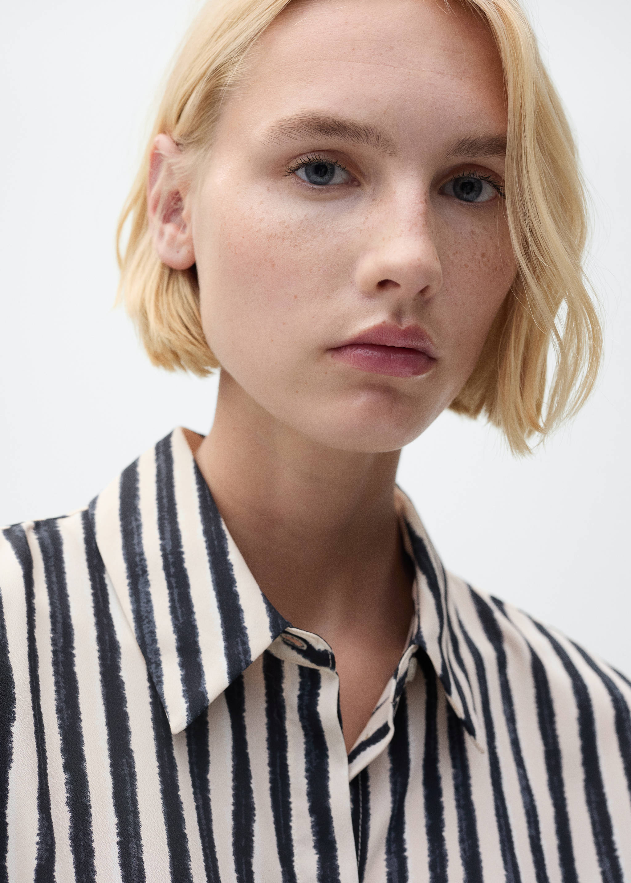 Camisa fluida riscas - Pormenor do artigo 1