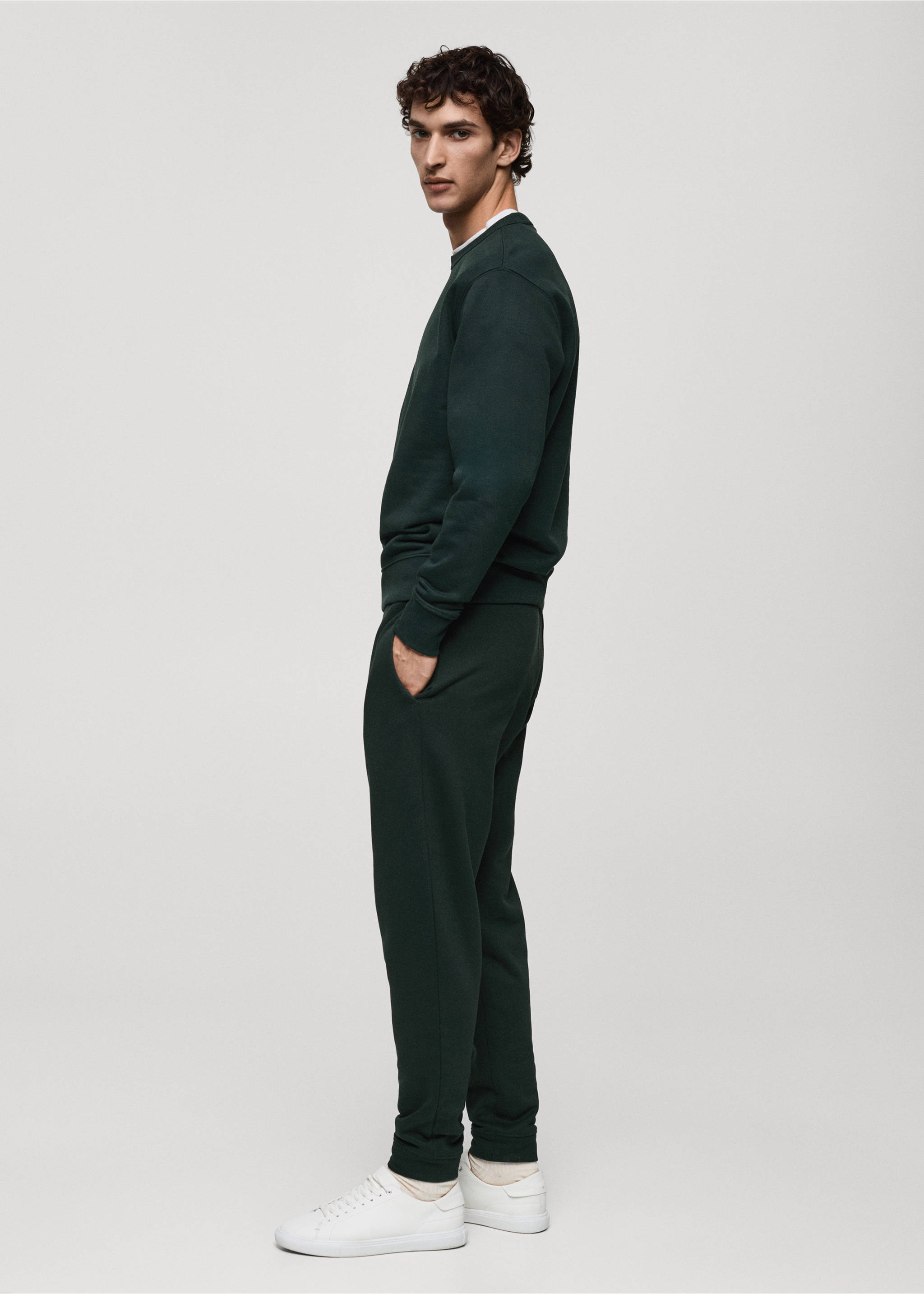 Brushed joggers with elastic waistband - Details of the article 2, Green. Ref: 87070600-00.