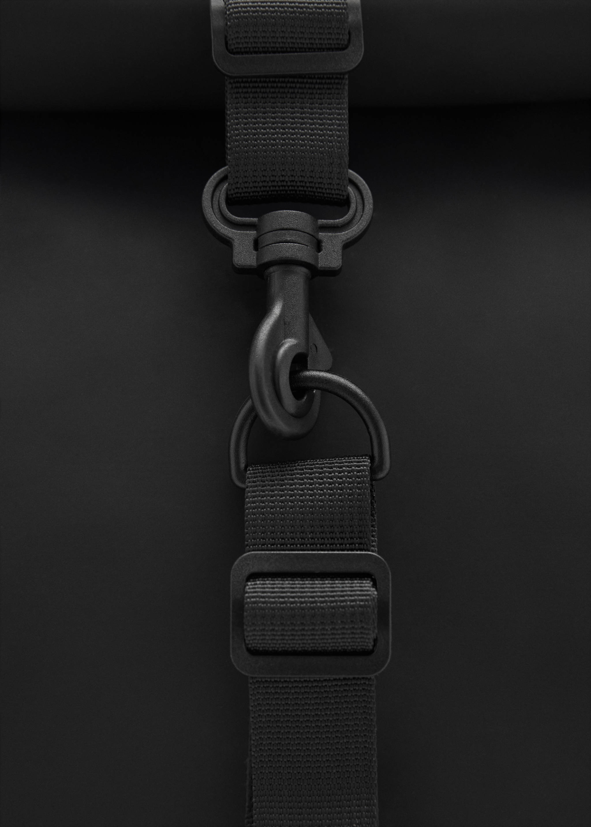 حقيبة ظهر بغطاء مطاطي للإغلاق - تفاصيل المنتج 2