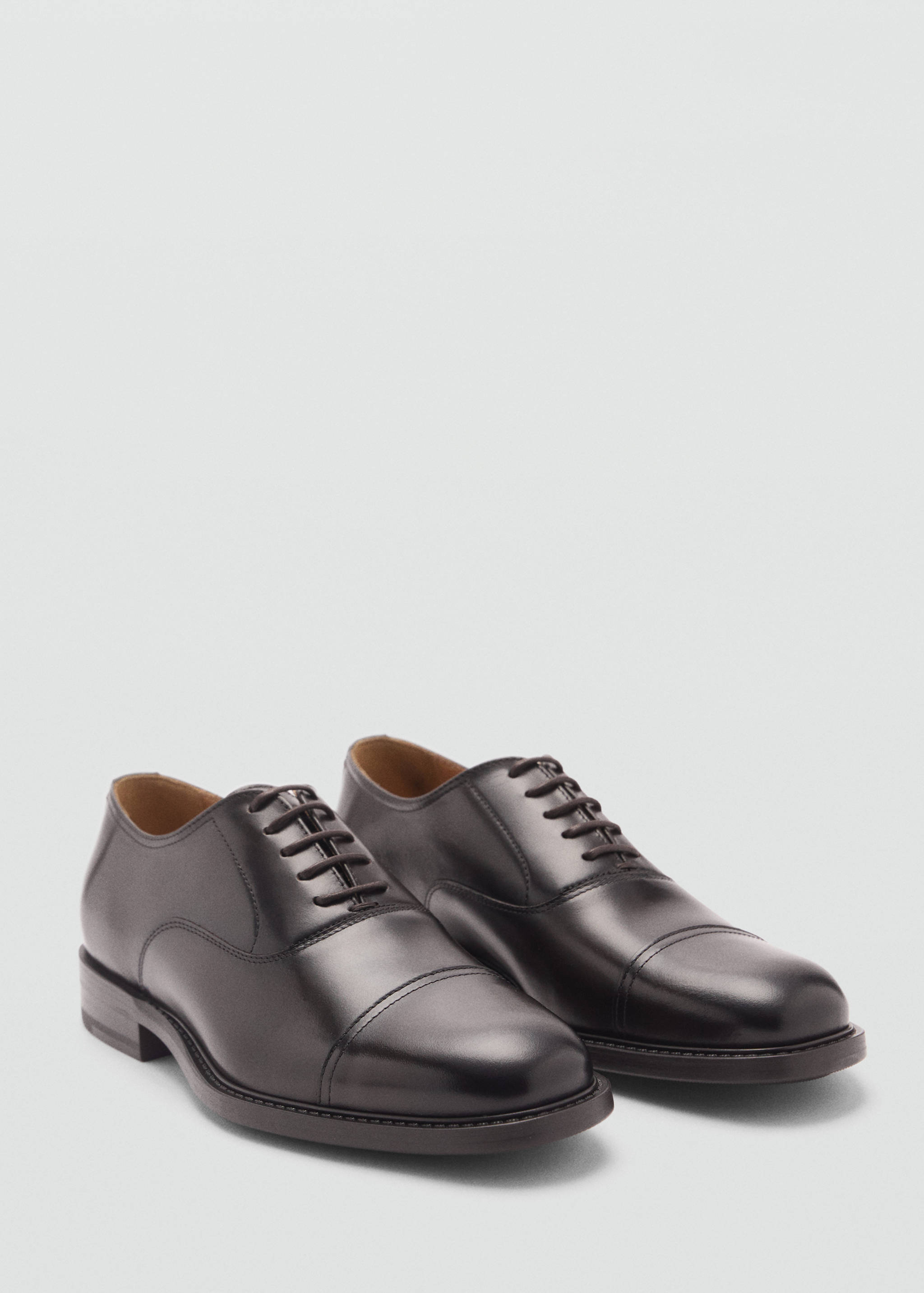 Oxford style leather shoe - Medium plane