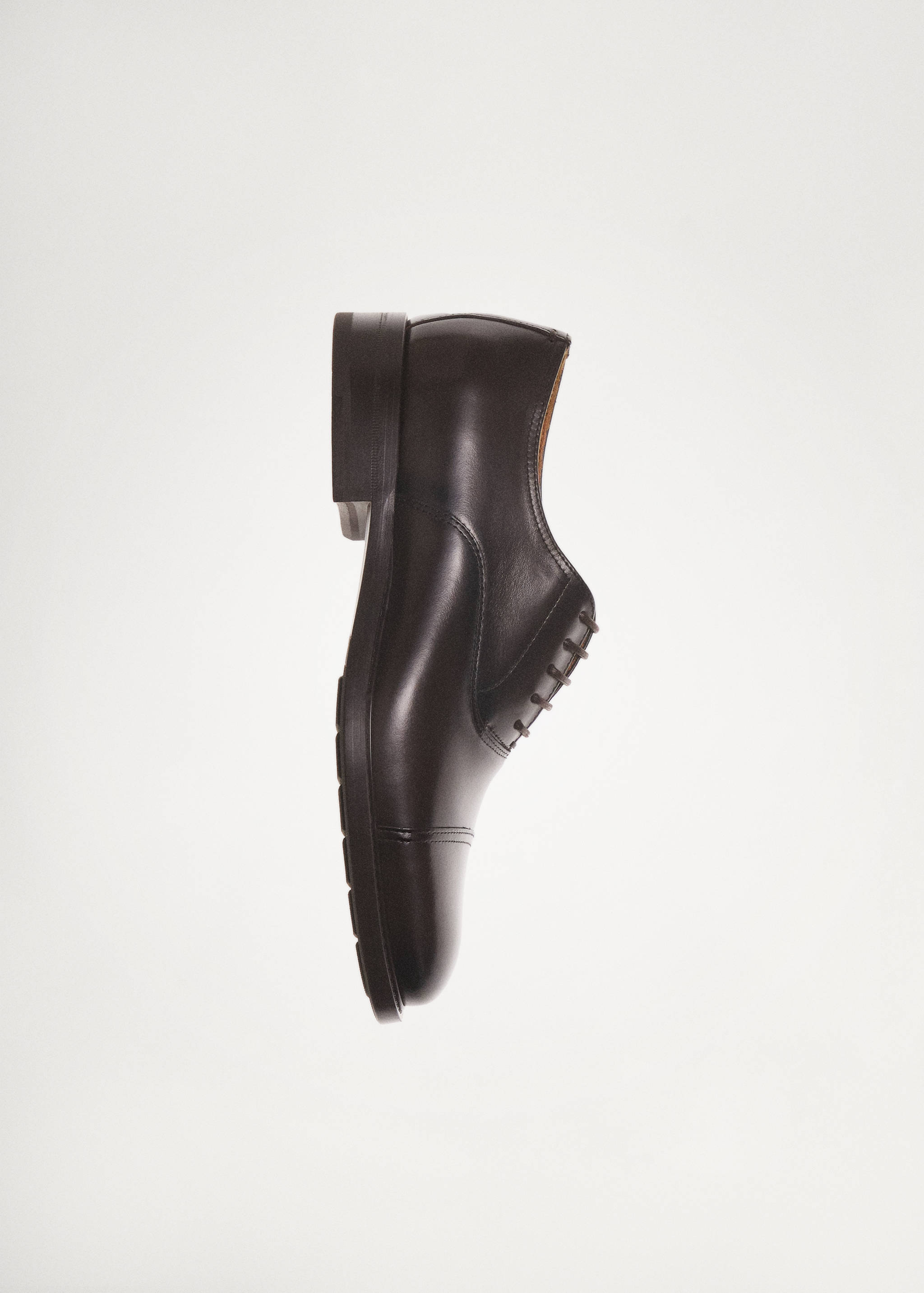 Oxford style leather shoe - Details of the article 9