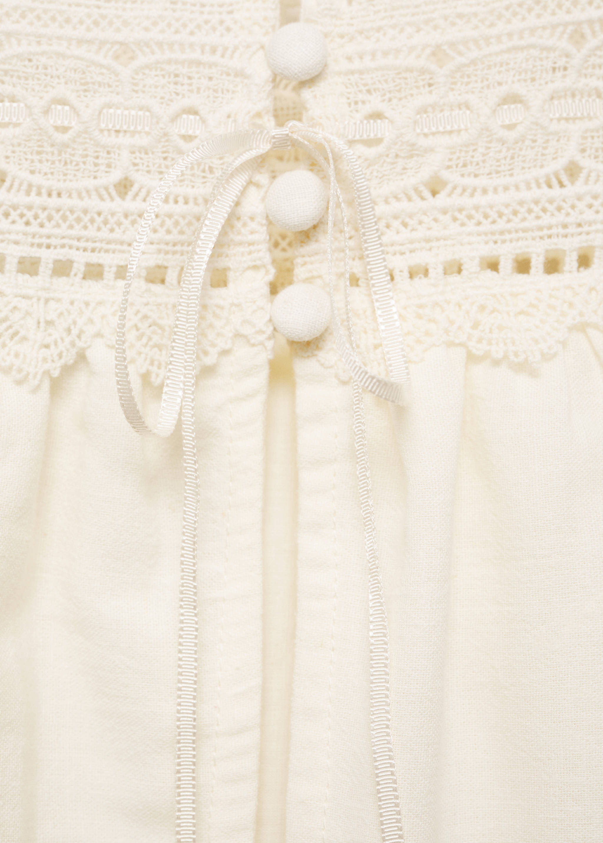 Linen blend top with openwork detail - Details of the article 8