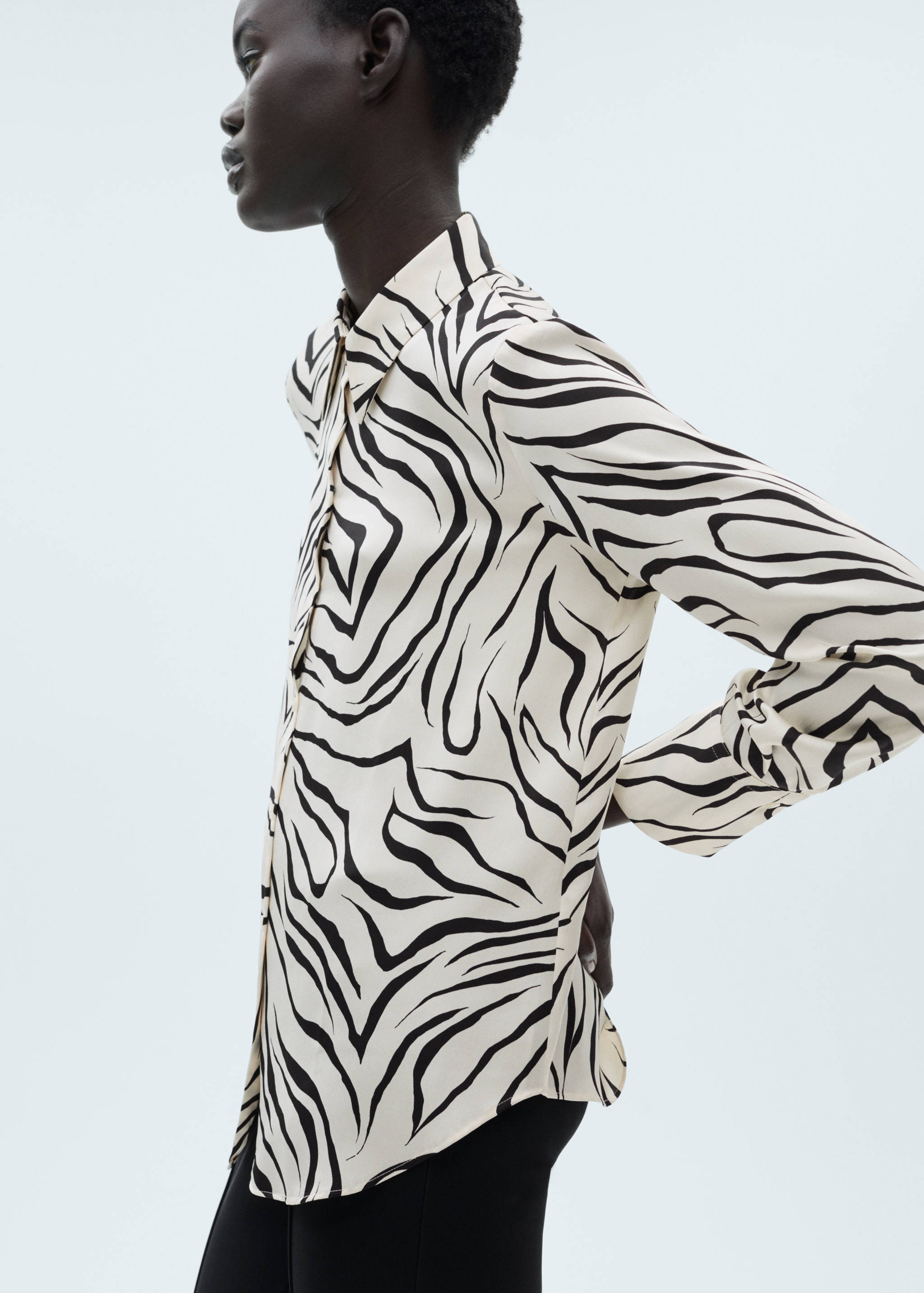 Chemise satinée imprimée - Détail de l'article 6