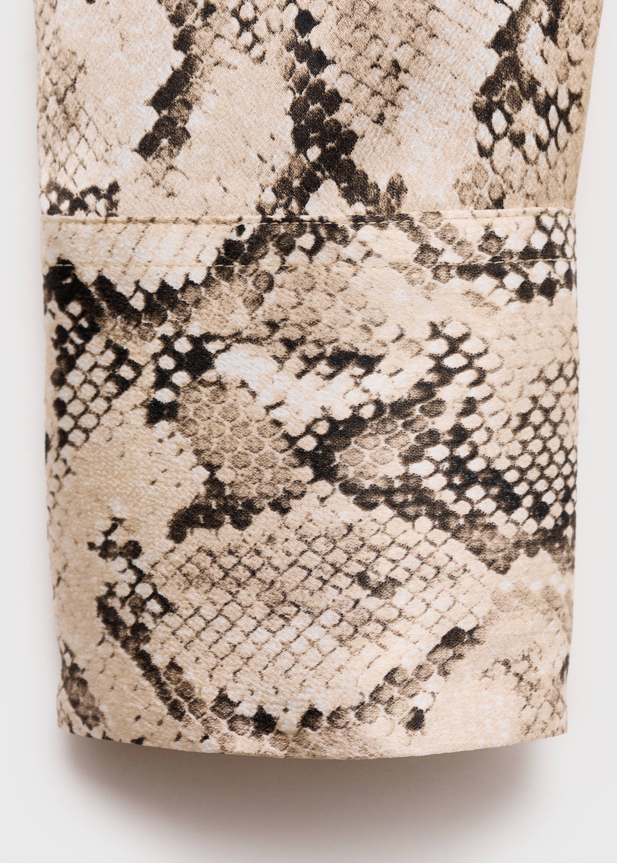 Chemise satinée imprimée - Détail de l'article 0