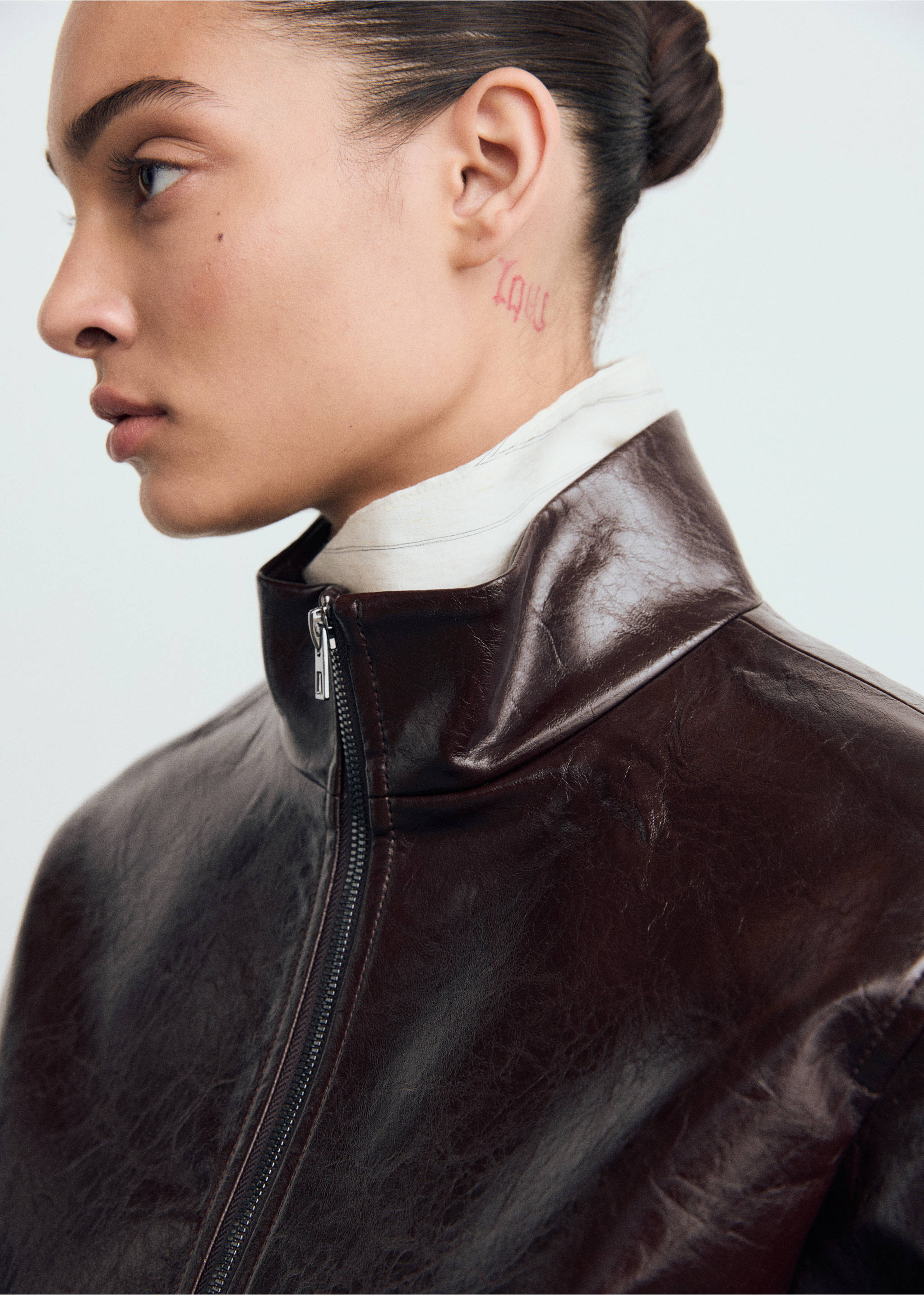 Perkins collar texture jacket - Details of the article 1, Brown. Ref: 87070640-00.
