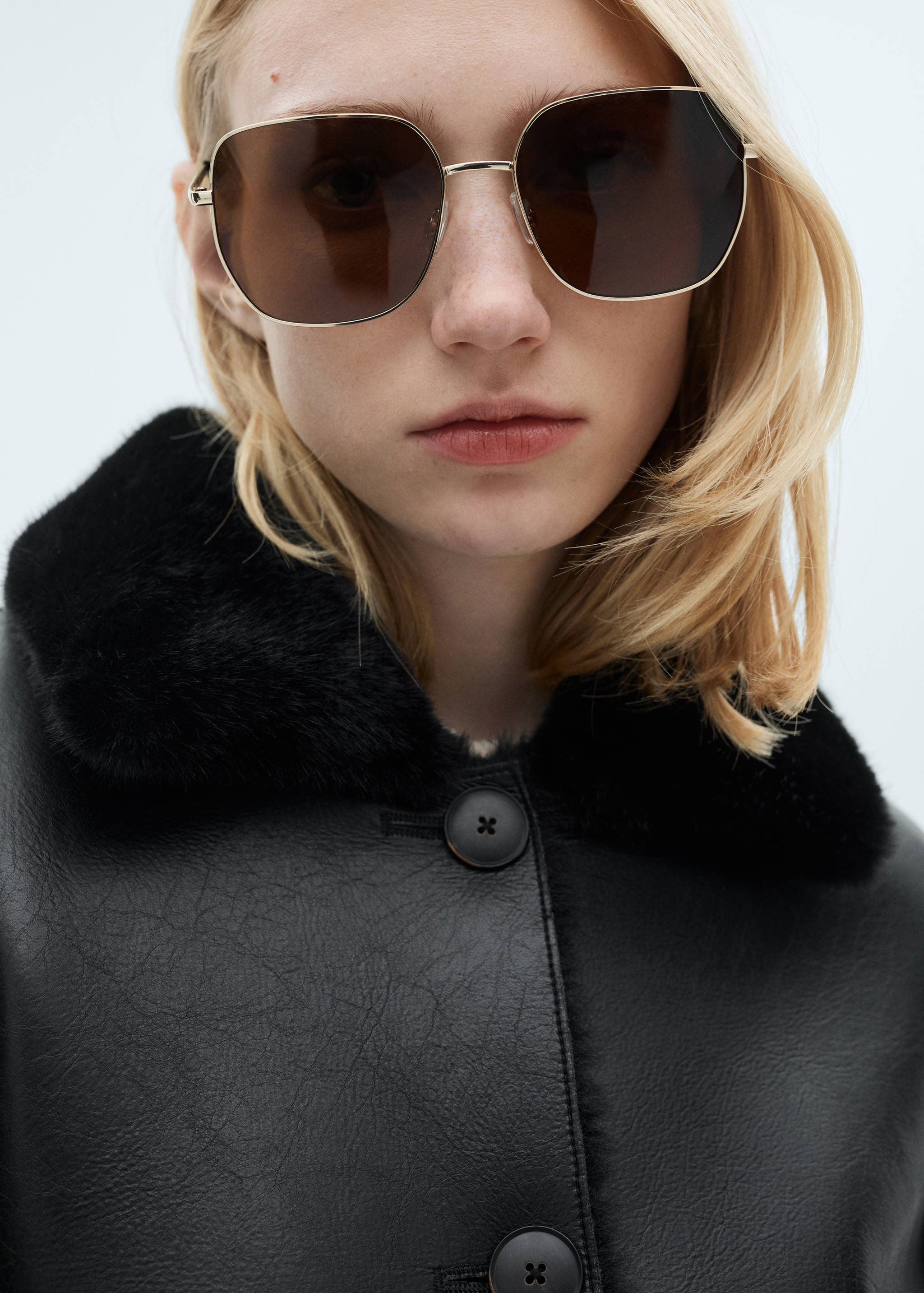 Double-sided faux-leather jacket with pockets - Details of the article 1