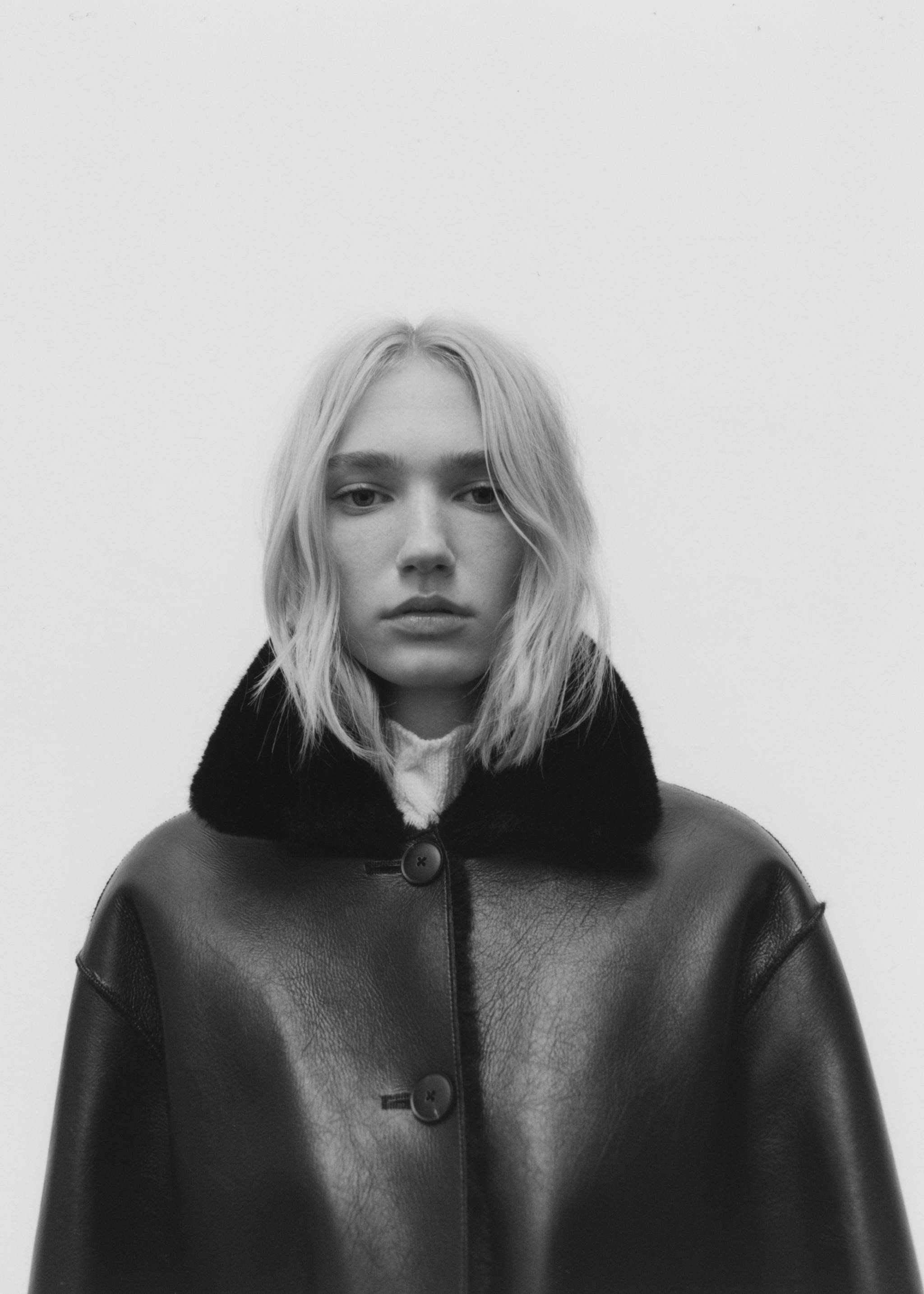 Veste double face simili-cuir poches - Détail de l'article 7, Noir. Ref: 87070642-00.