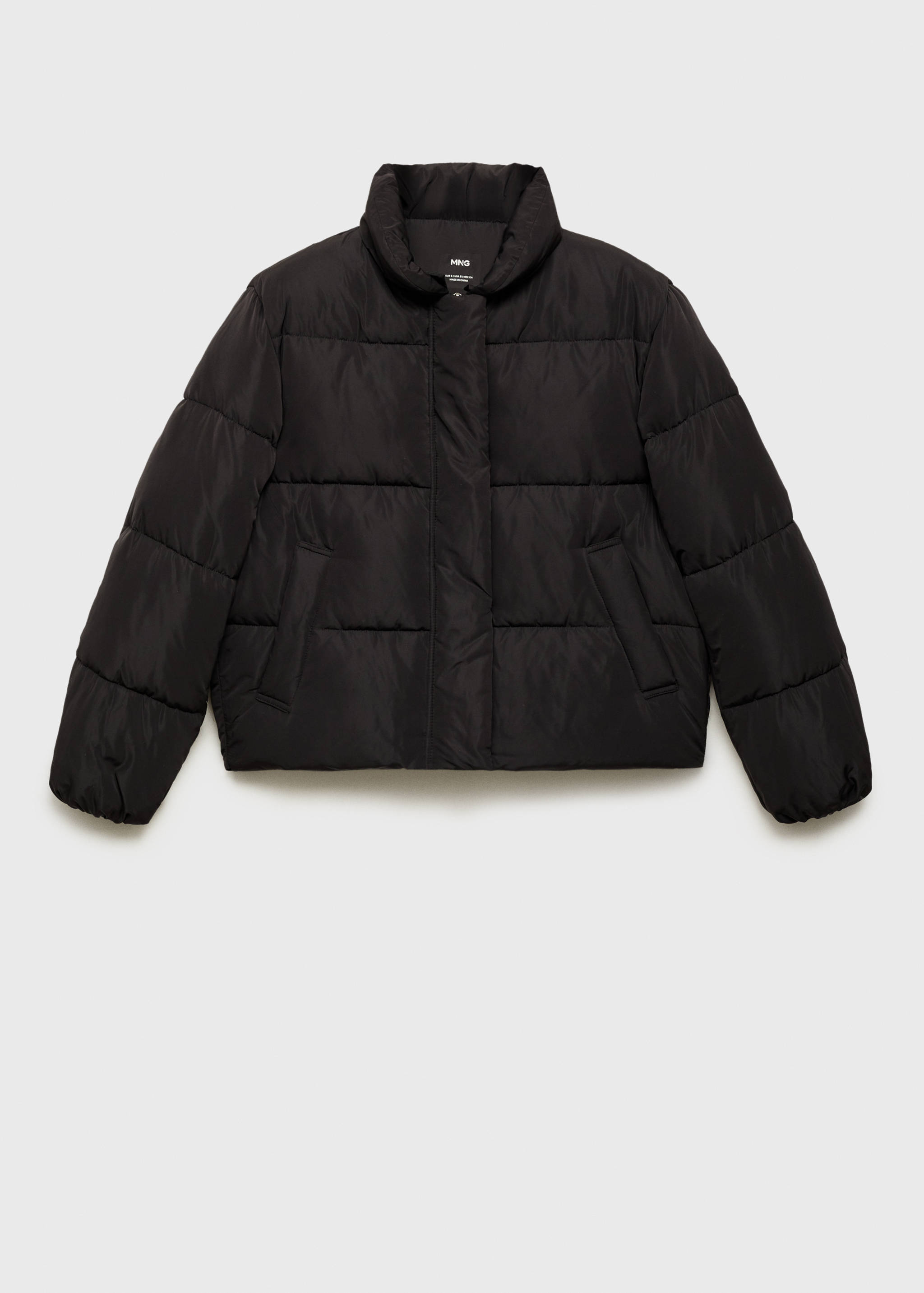 Short padded anorak with fur collar - Details of the article 8