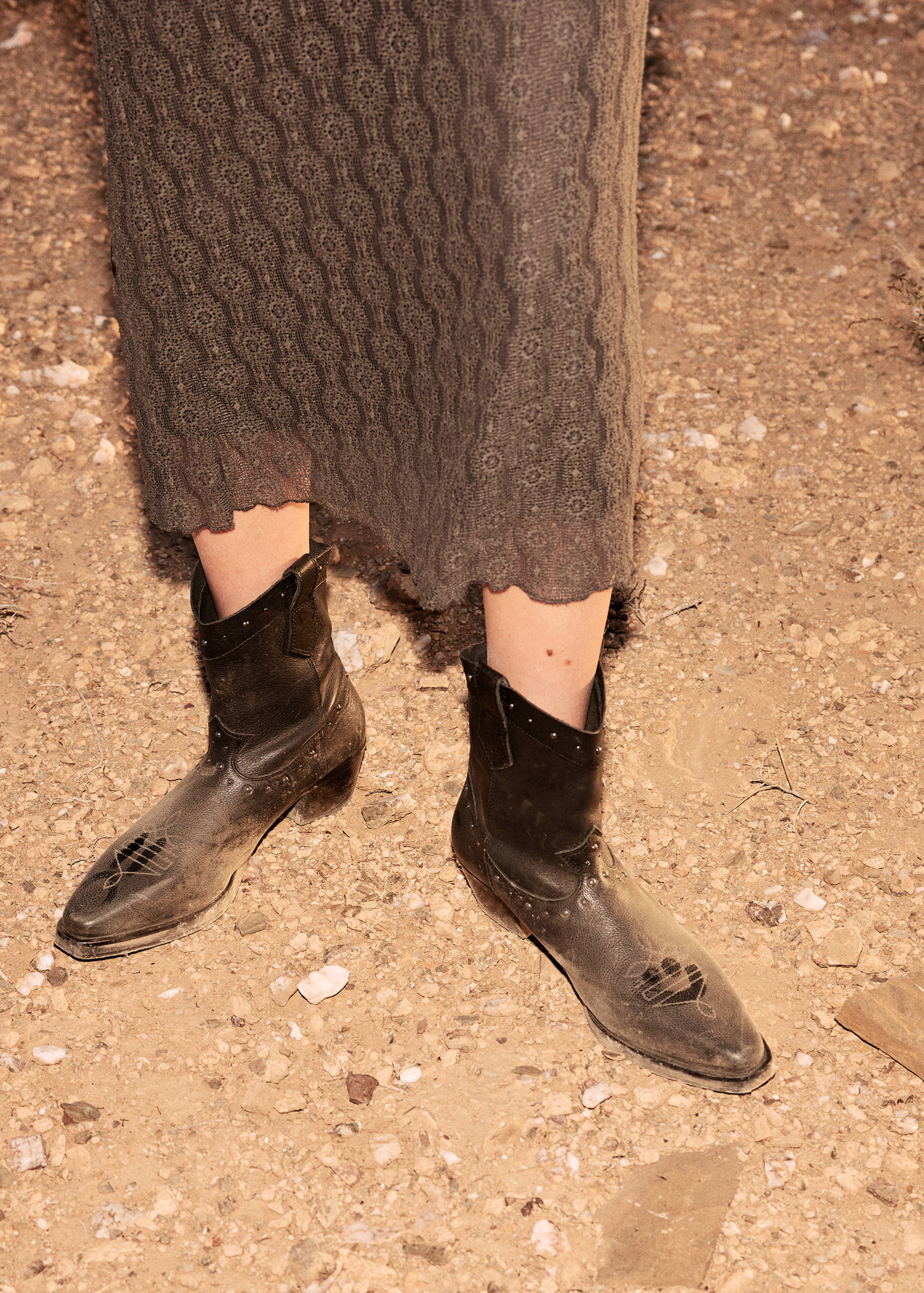 Bottines cuir style cow-boy - Plan général