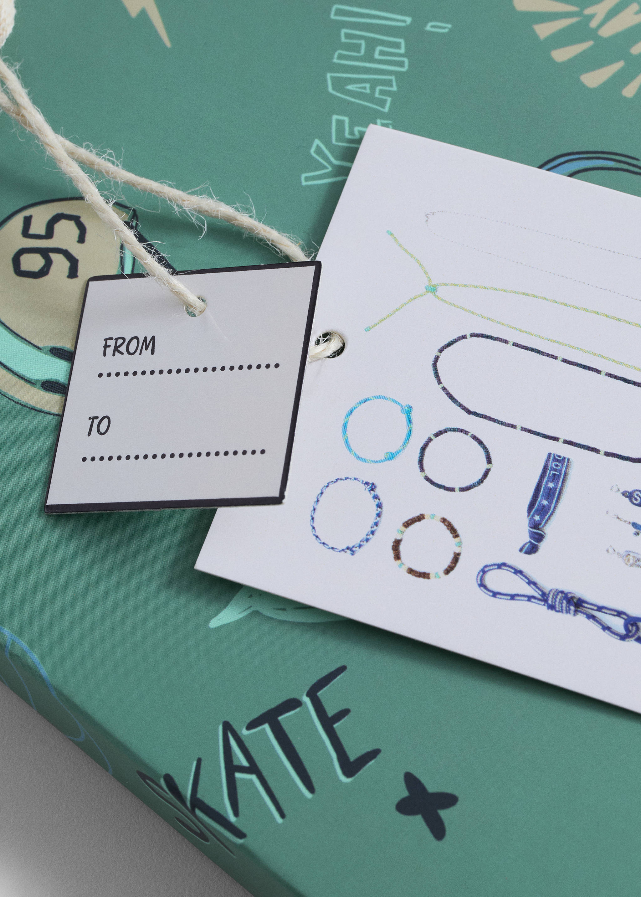 Capsa regal aniversari - Detall de l'article 1