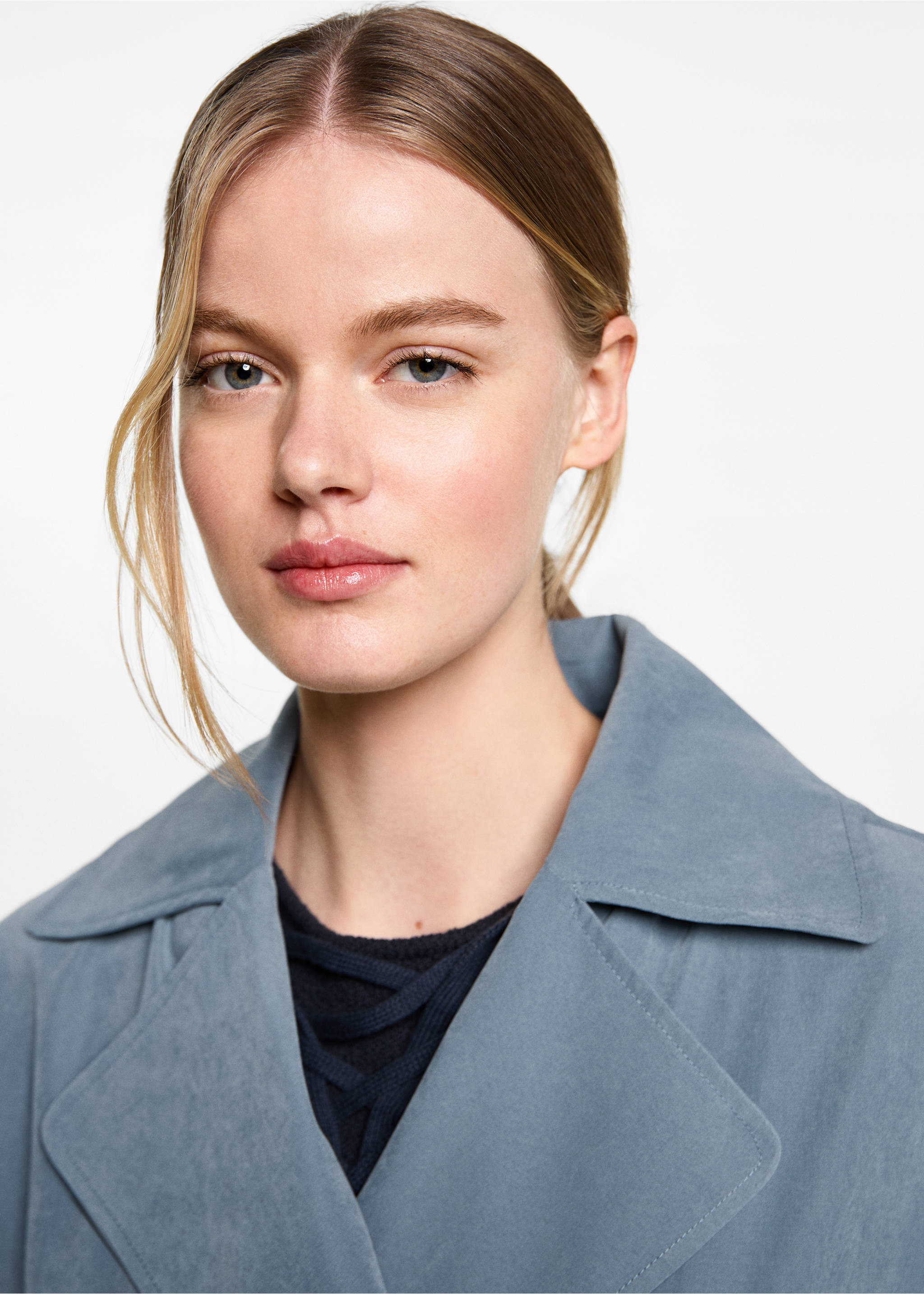 Belt flowy trench - Details of the article 1, Blue. Ref: 87072536-00.