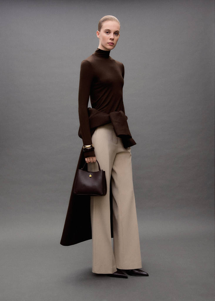 Mid-rise flare trousers — Beige