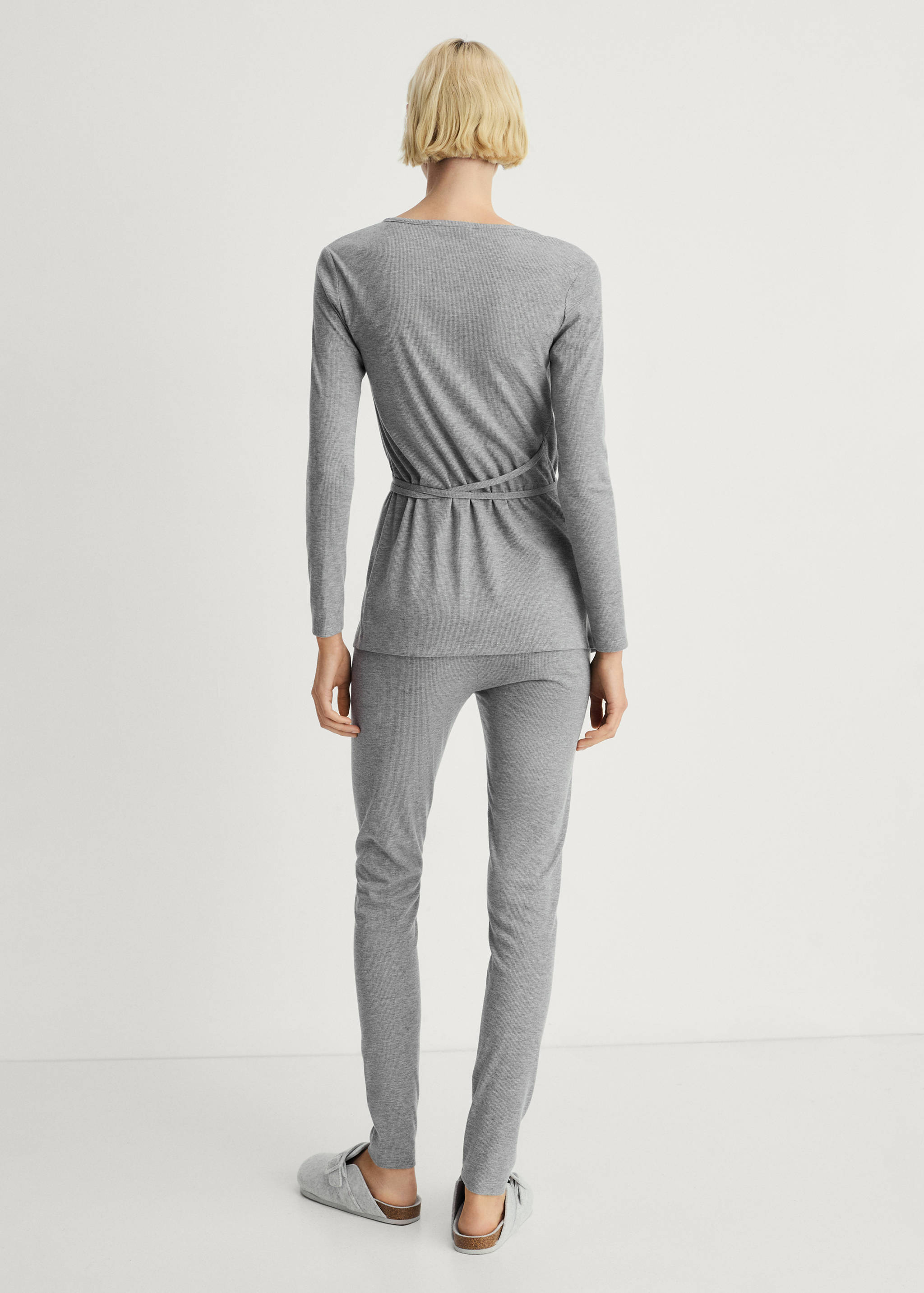 Rib-knit cardigan with tie - Reverse of the article