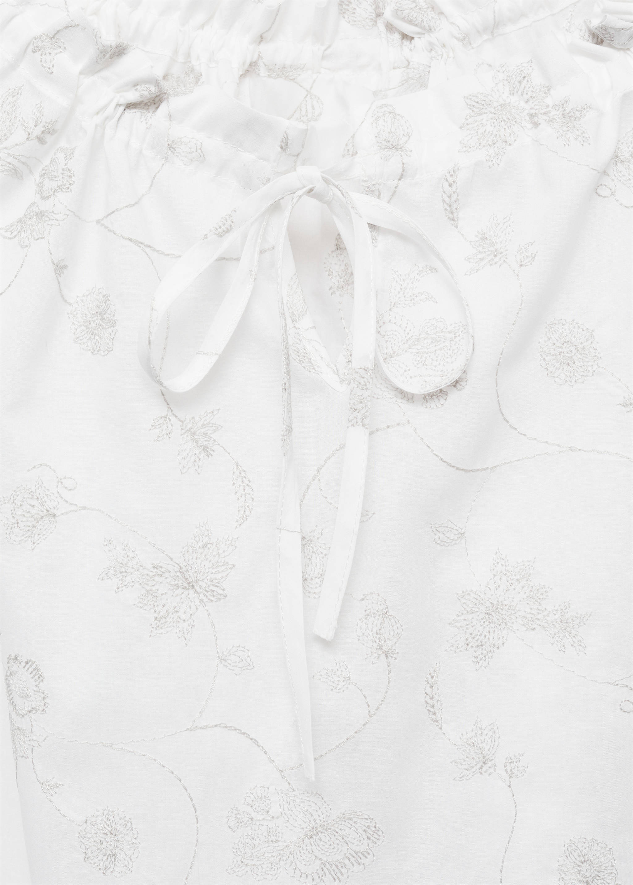 Camisa de noite com bordado de flores - Pormenor do artigo 8