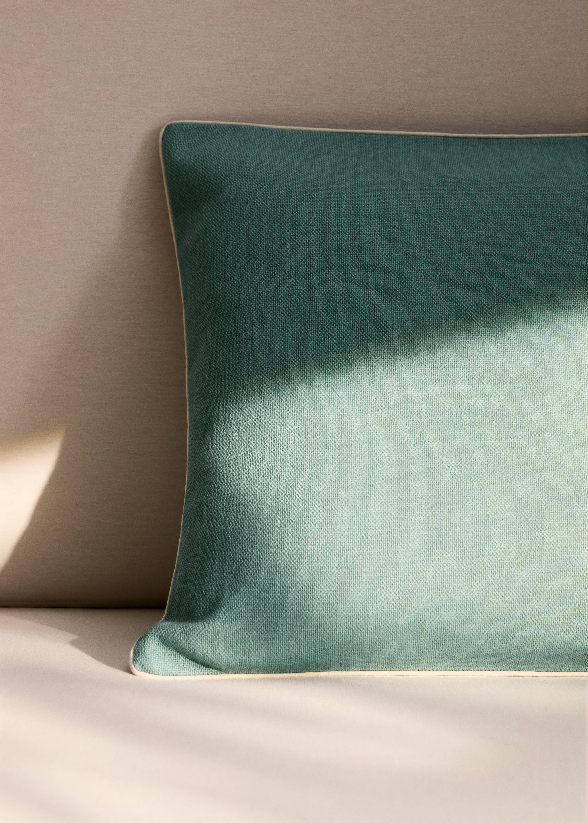 Piping cushion cover 45x45cm - General plane