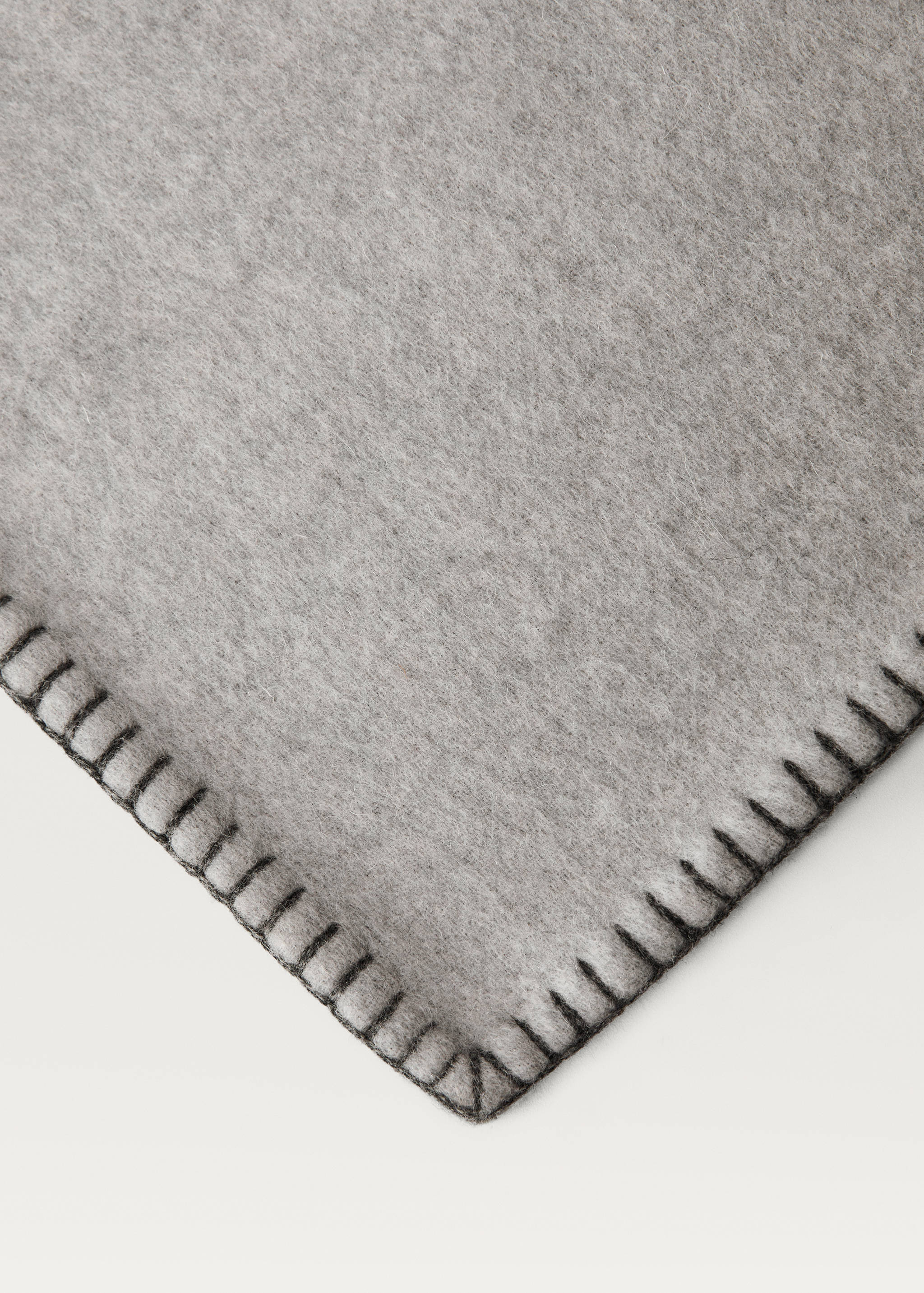 Double face wool blanket - Details of the article 1