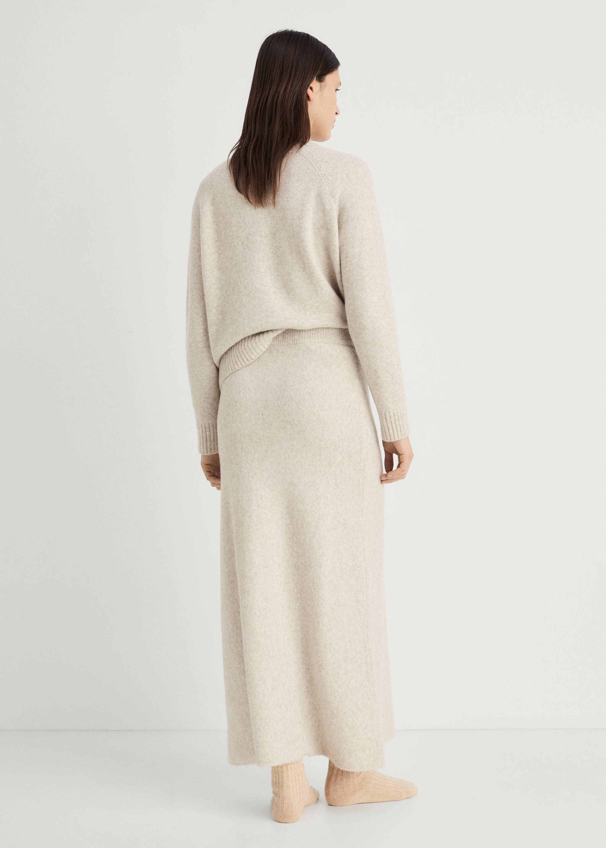 Long knitted skirt - Reverse of the article